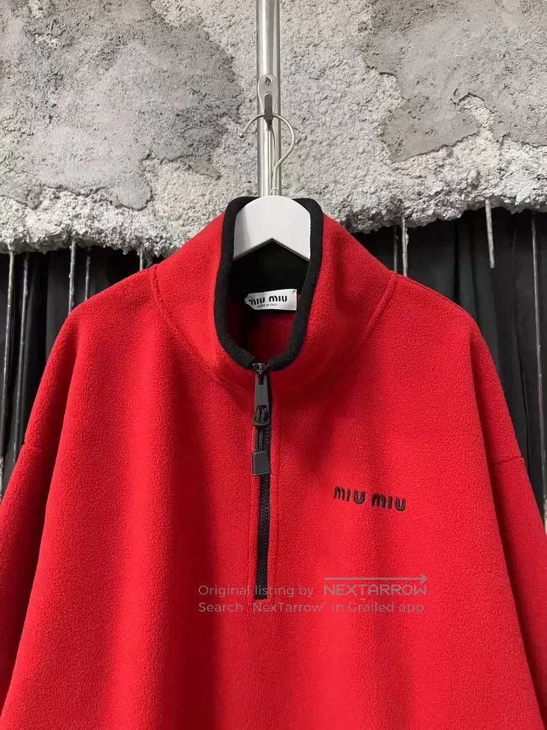 Miu Miu Miumiu Red Fleece Half. Size US M / EU 48-50 / 2 - 3 Thumbnail