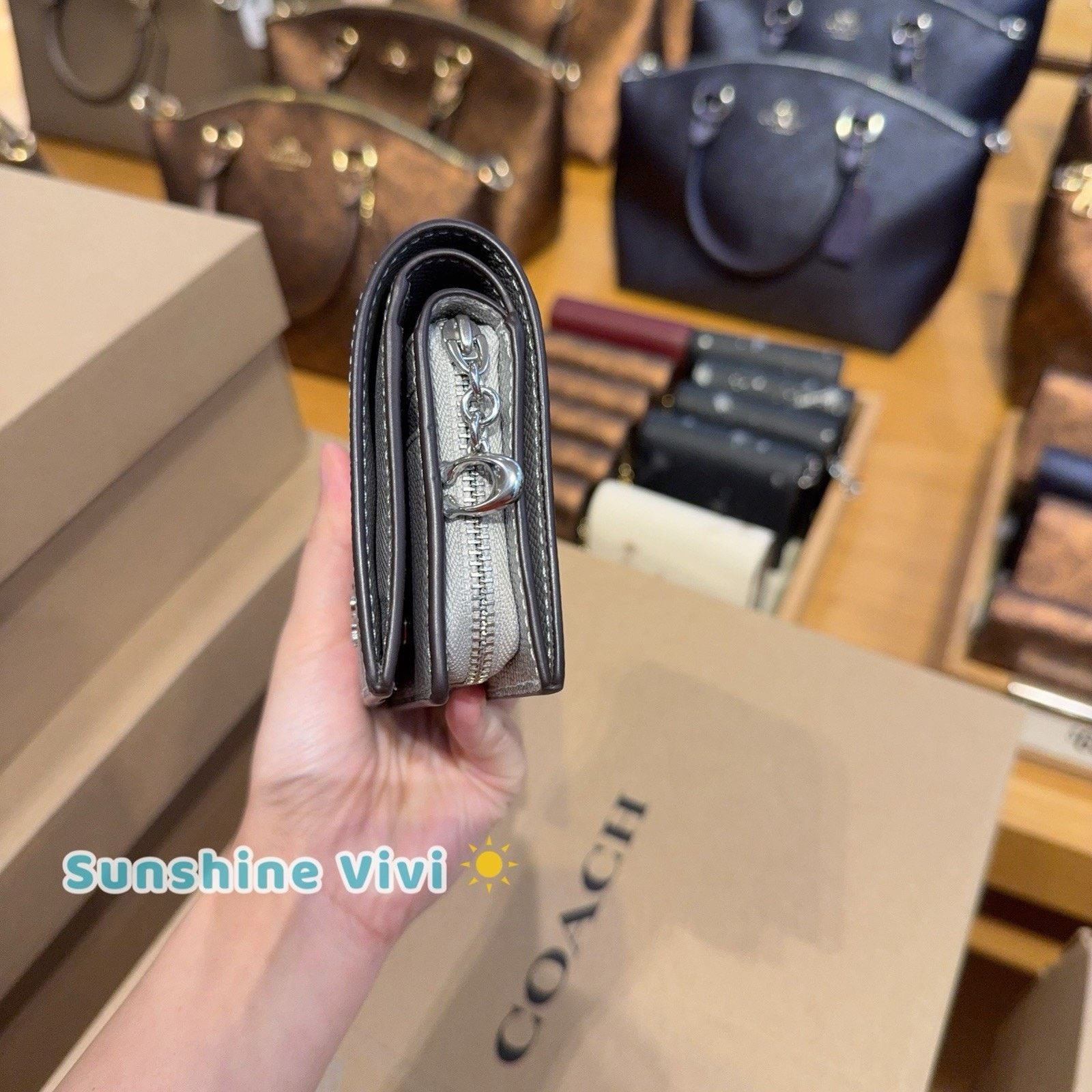 Coach NWT Coach Snap WalletIn Signature Canvas CCL96 Grey Silver Size ONE SIZE - 3 Thumbnail