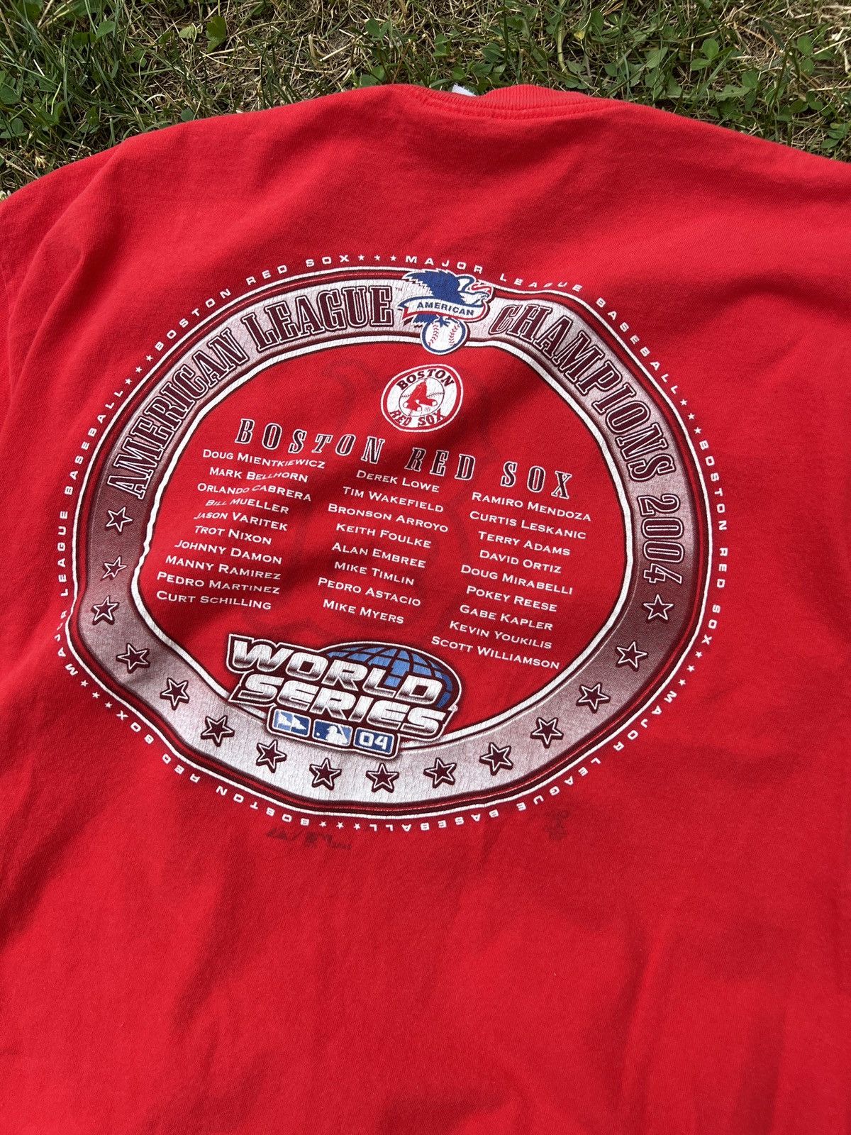 Vintage Vintage 2004 Boston Red Sox Tee Shirt Red Jersey Tee Size US L / EU 52-54 / 3 - 3 Thumbnail