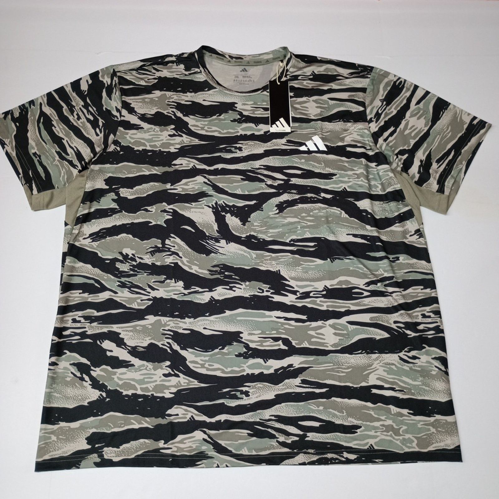 Adidas Adidas Camo Graphic T-Shirt Men Size 2XL Silver Pebble Black Size US XXL / EU 58 / 5 - 1 Thumbnail