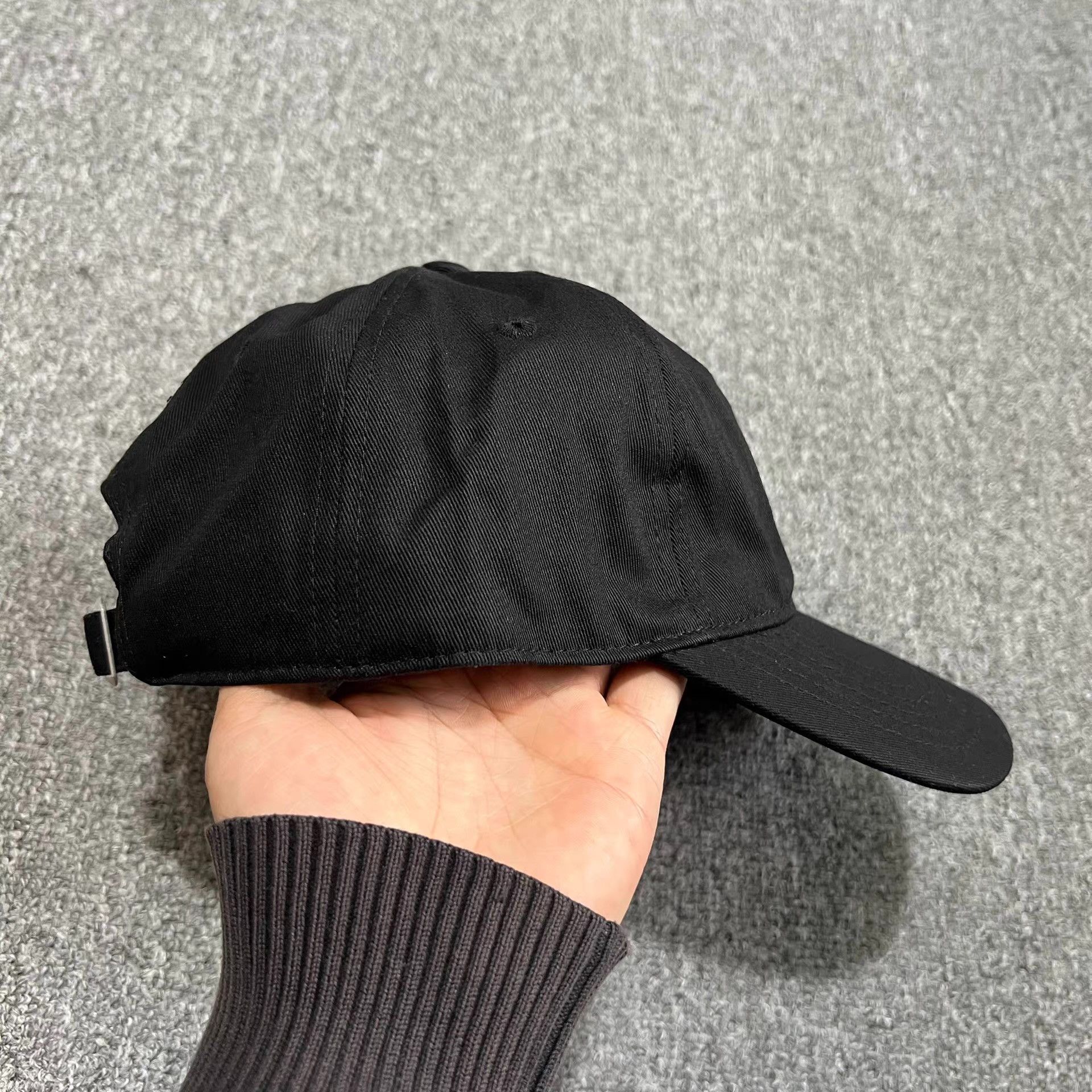 Cross Colours Cross Colours EmbroideredCurved BrimBaseball Cap Visor Q7 Size ONE SIZE - 6 Thumbnail