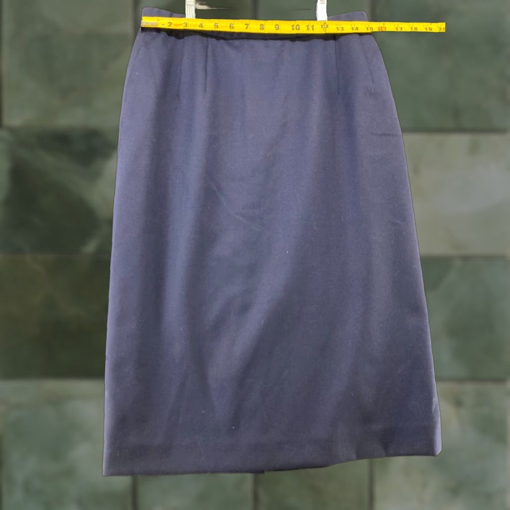 Pendleton VINTAGE Pendleton Skirt Women Long 14 Blue Wool Pencil 100% Virgin Wool Solid Pattern Pockets Lined Rise Mid Button 80s 90s Theme Womens Size 36" / US 14 / IT 50 - 1 Thumbnail