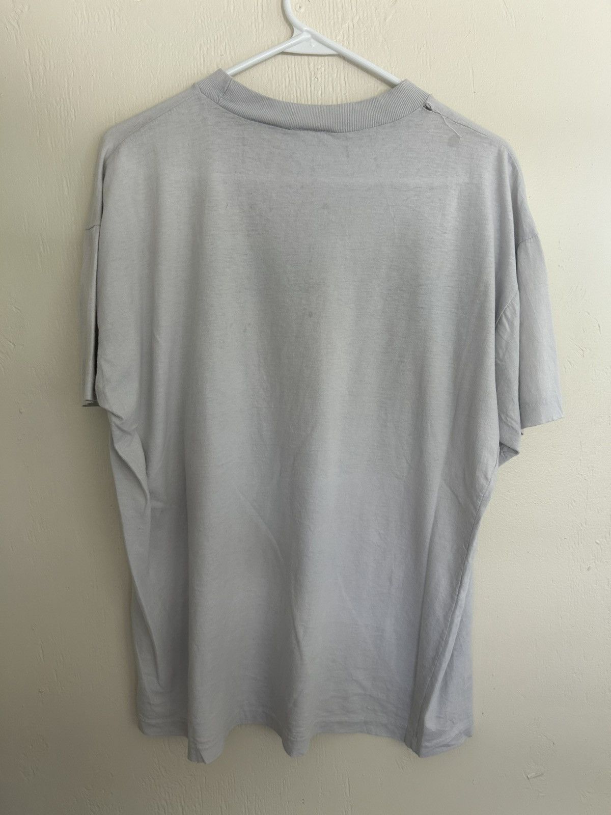 Vintage Vintage Who Let The Dogs Out? Bahamas Graphic T-shirt Size US XXL / EU 58 / 5 - 8 Thumbnail