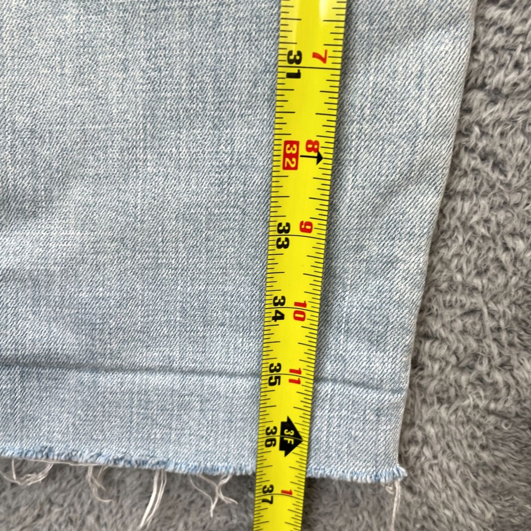 Gap Gap Jeans Womens 27 Blue Girlfriend Straight Leg Mid Rise Cotton Logo Frayed Hem Jeans Size 30" / US 8 / IT 44 - 6 Thumbnail