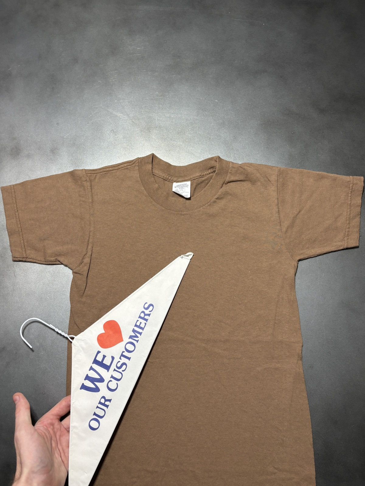 Vintage Vintage Army Surplus T-Shirt Made in USA Brown Military BDU Size US XS / EU 42 / 0 - 3 Thumbnail