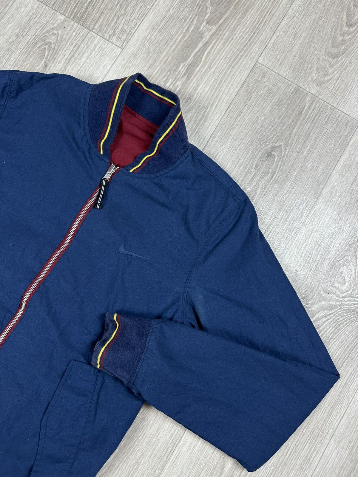 Nike Vintage Nike Barcelona Bomber Jacket Reversible Size S Size US S / EU 44-46 / 1 - 10 Thumbnail