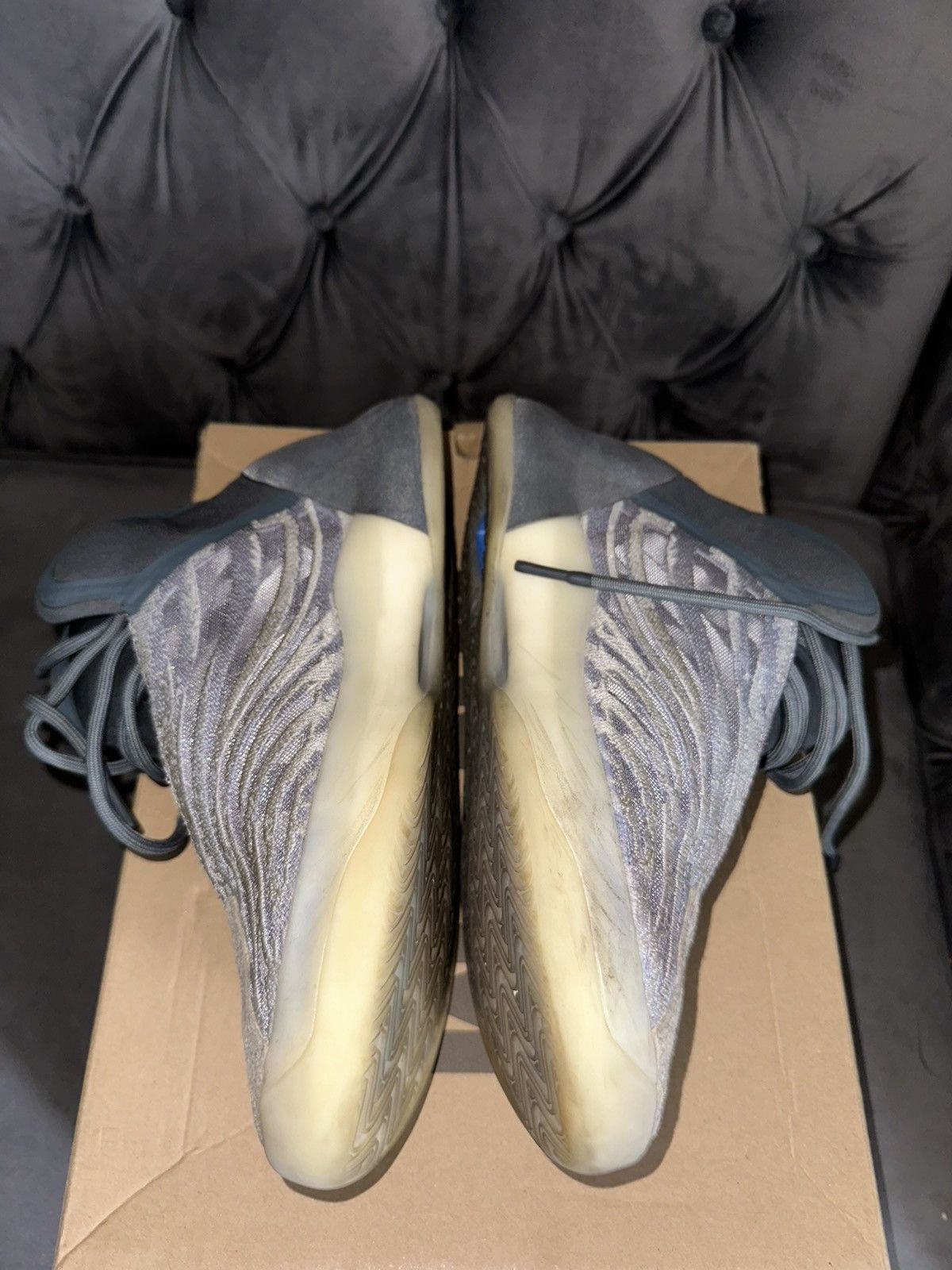 Yeezy QNTM BSKTBL Size US 10 / EU 43 - 6 Thumbnail