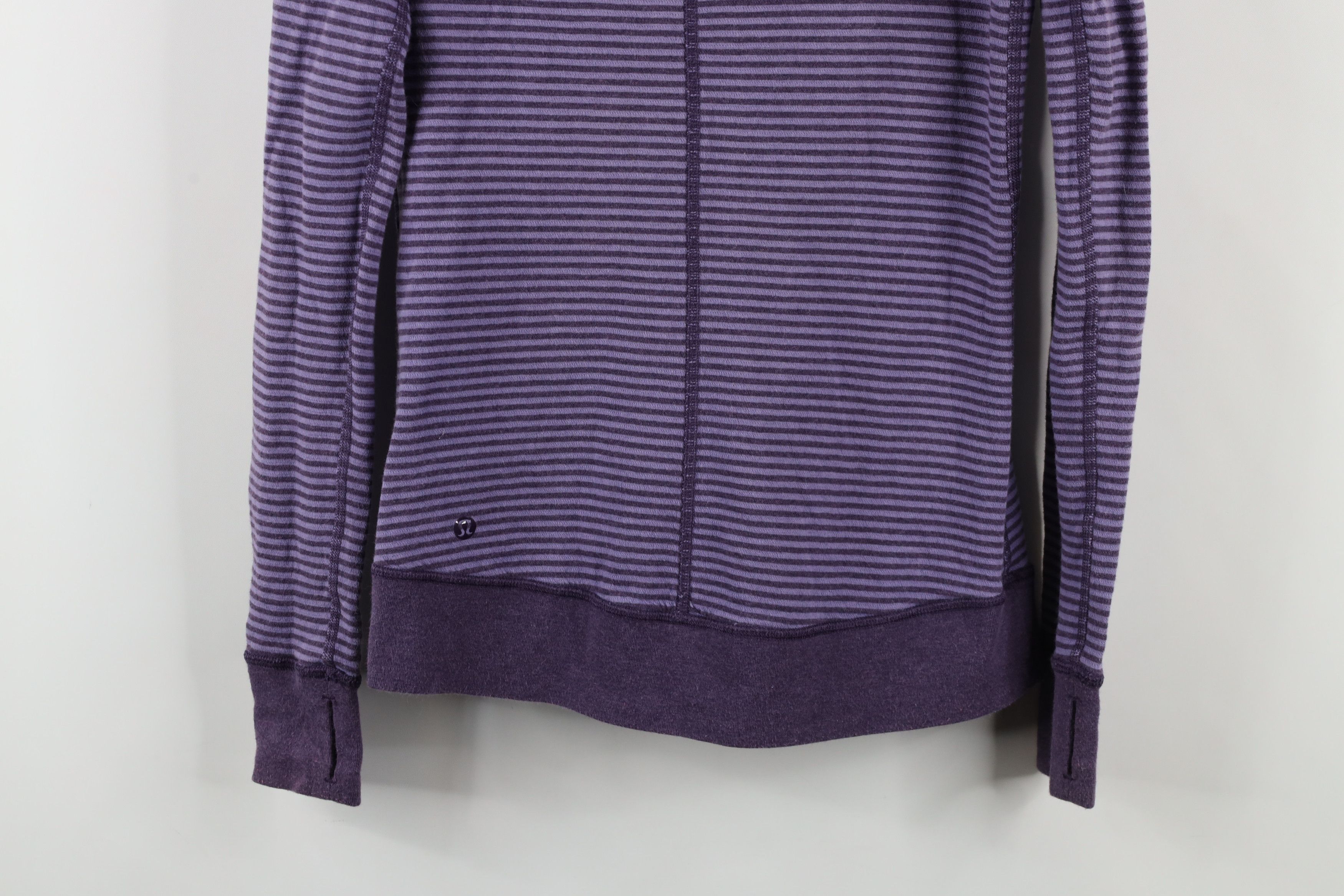 Lululemon × Vintage Lululemon Reversible In A Cinch Funnel Neck Sweater Purple Size XS / US 0-2 / IT 36-38 - 8 Thumbnail