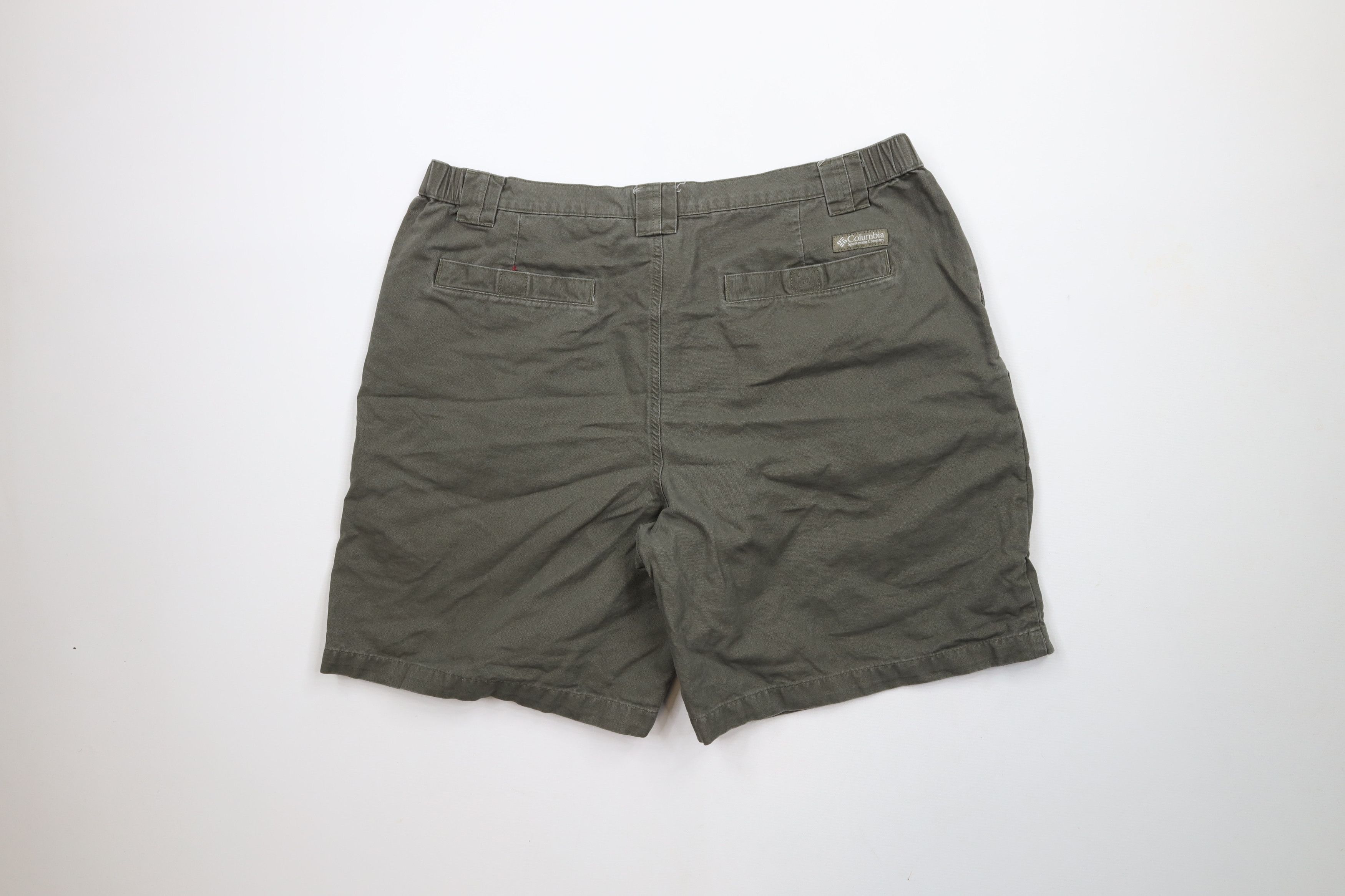 Columbia × Vintage Vintage Columbia Spell Above Knee Canvas Cargo Shorts Green Size US 40 / EU 56 - 8 Thumbnail