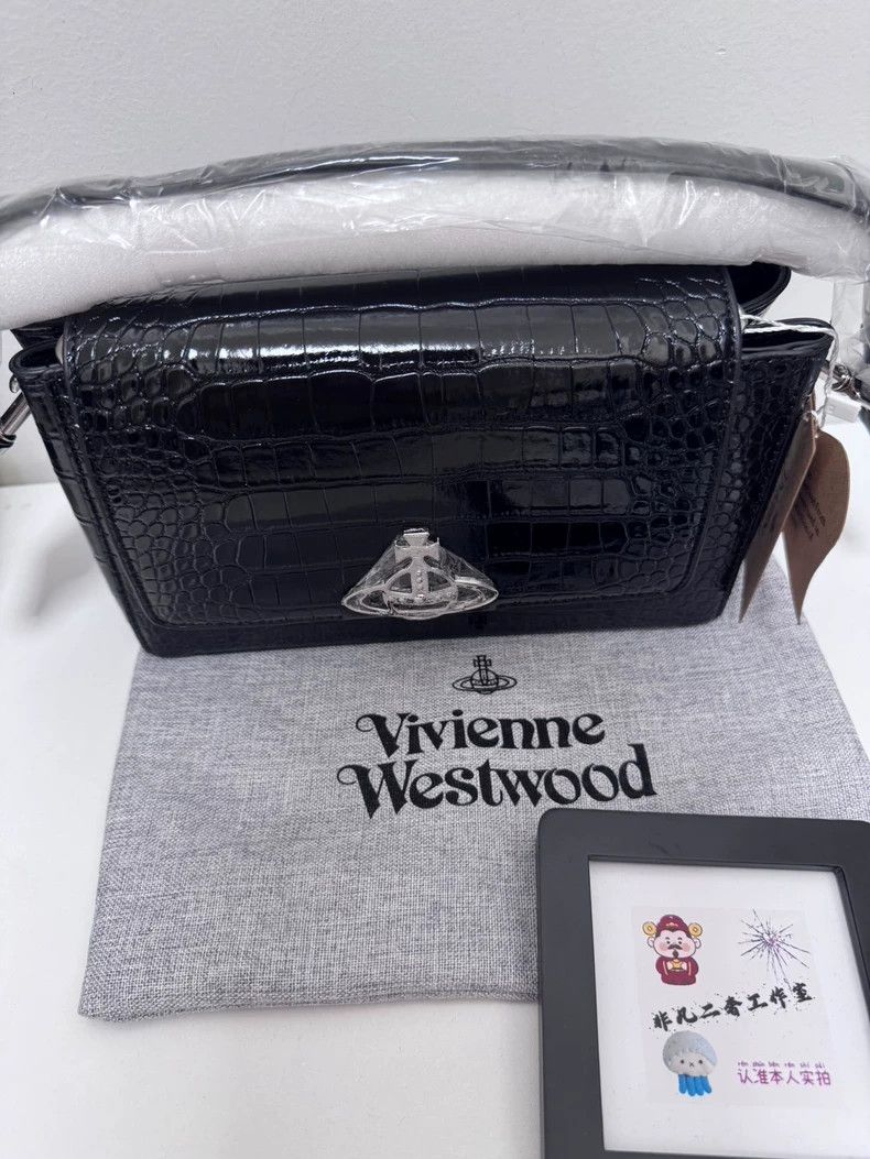 Vivienne Westwood Vivienne Westwood size os Black Crocodile Pattern Shoulder Size ONE SIZE - 4 Thumbnail