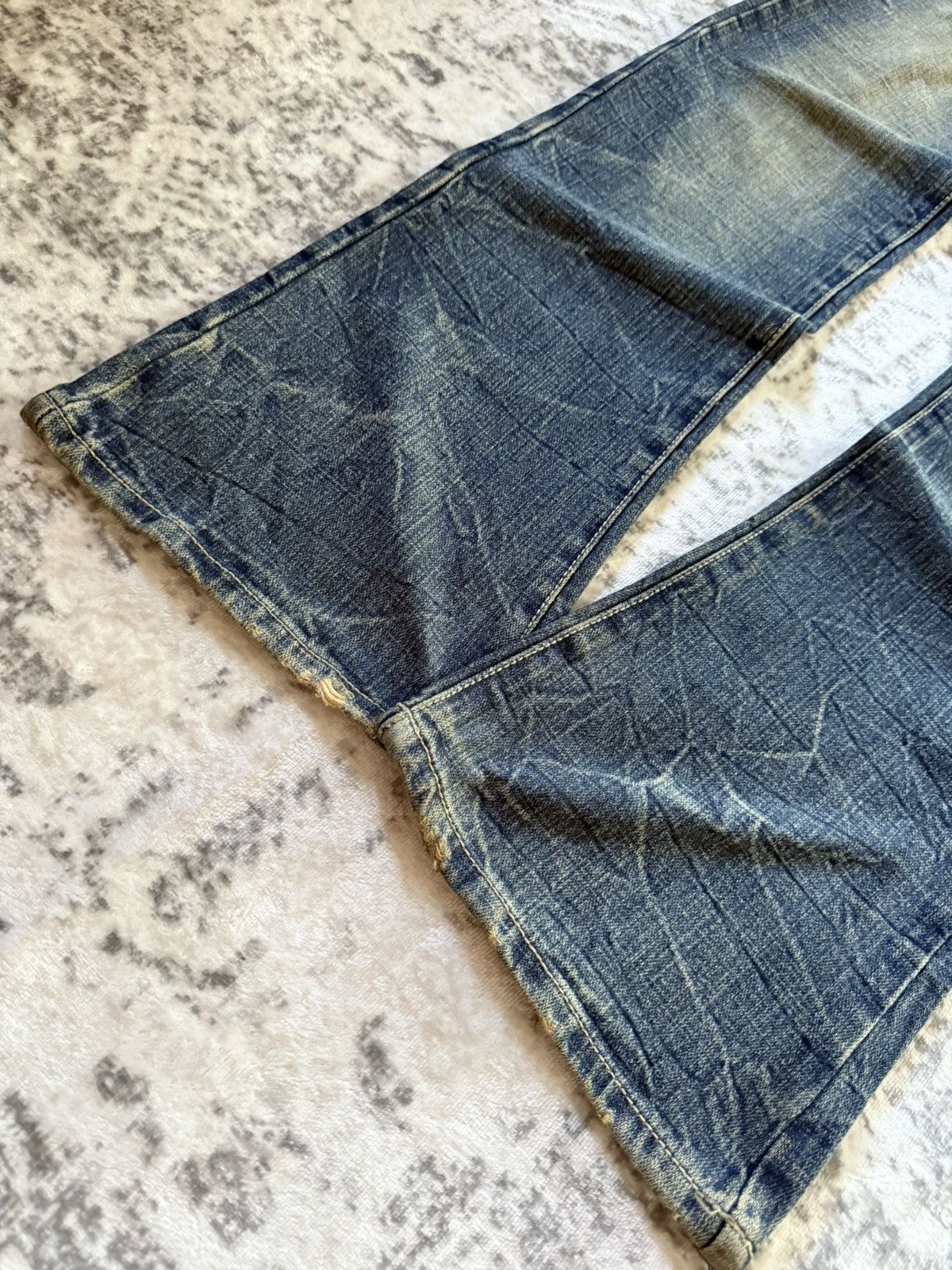 Japanese Brand R 45rpm Mud Wash Honeycomb Distressed Flared Jeans Size US 28 / EU 44 - 6 Thumbnail