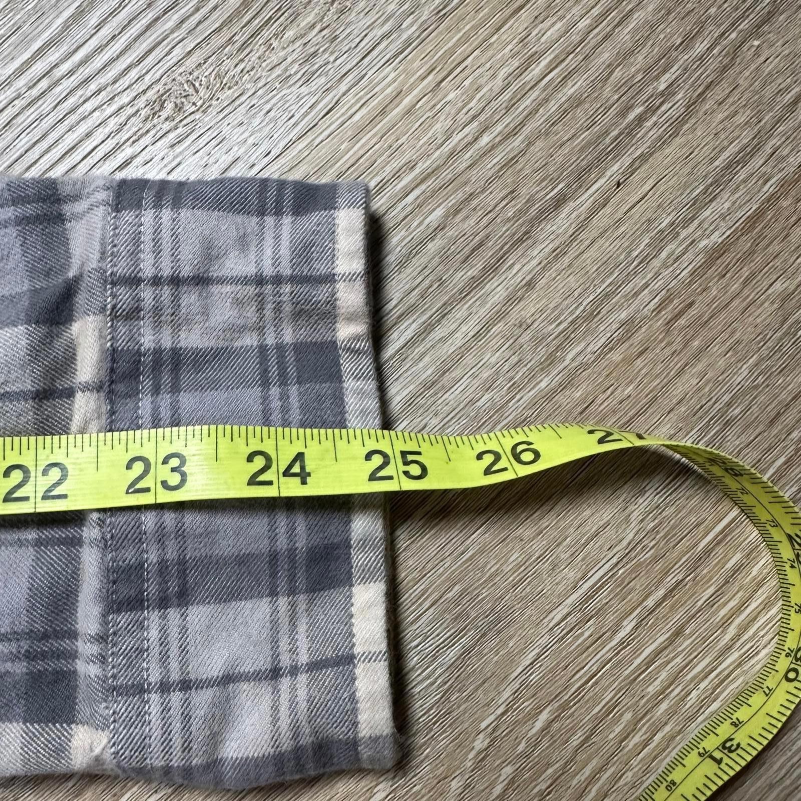 Carhartt Carhartt Mens Heavy Flannel XL Gray Cream Plaid Loose Fit Size US XL / EU 56 / 4 - 8 Thumbnail