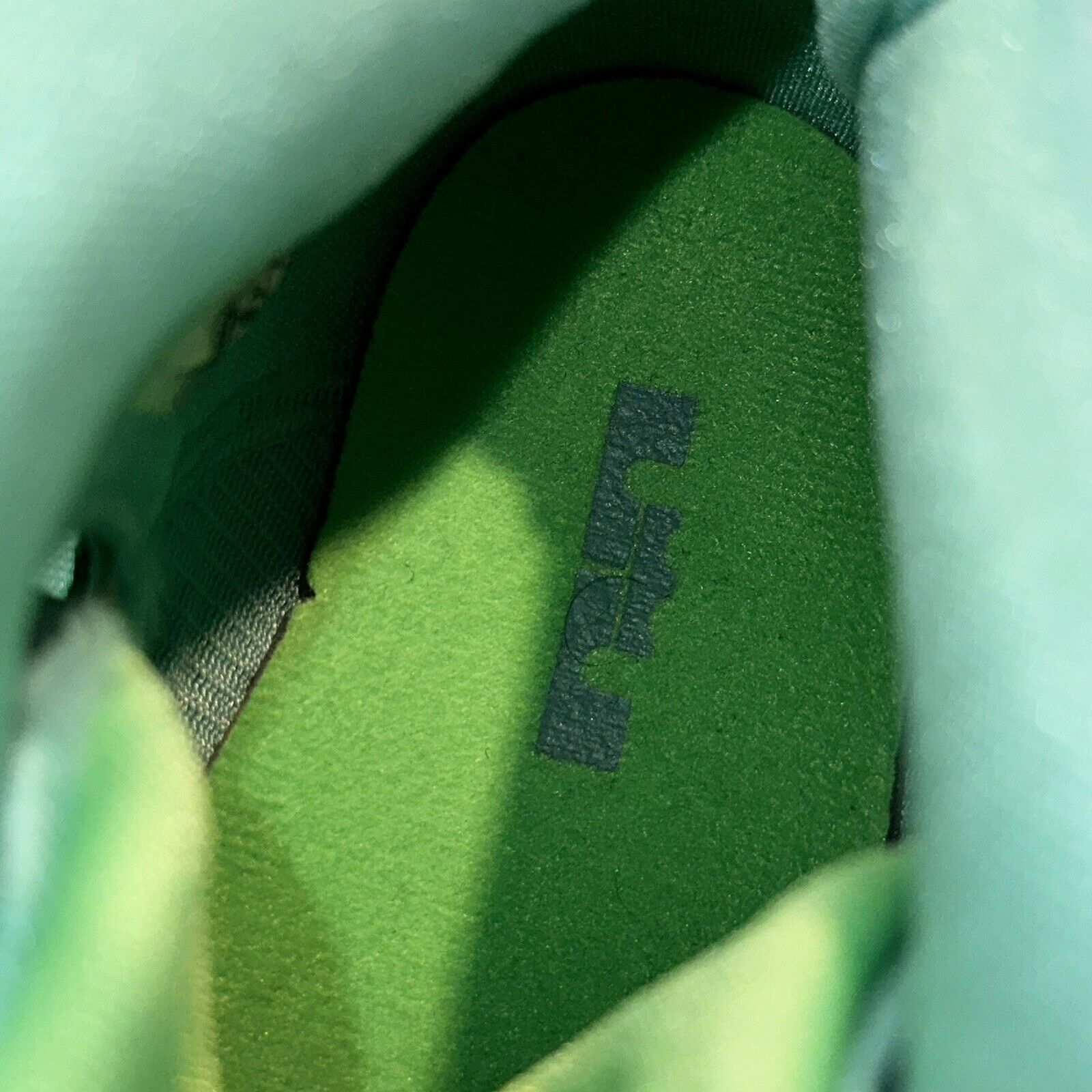 Nike Size 6.5Y Nike Lebron X Easter | Turquoise/Green | CLEAN! | Size US 6.5 / EU 39-40 - 6 Thumbnail