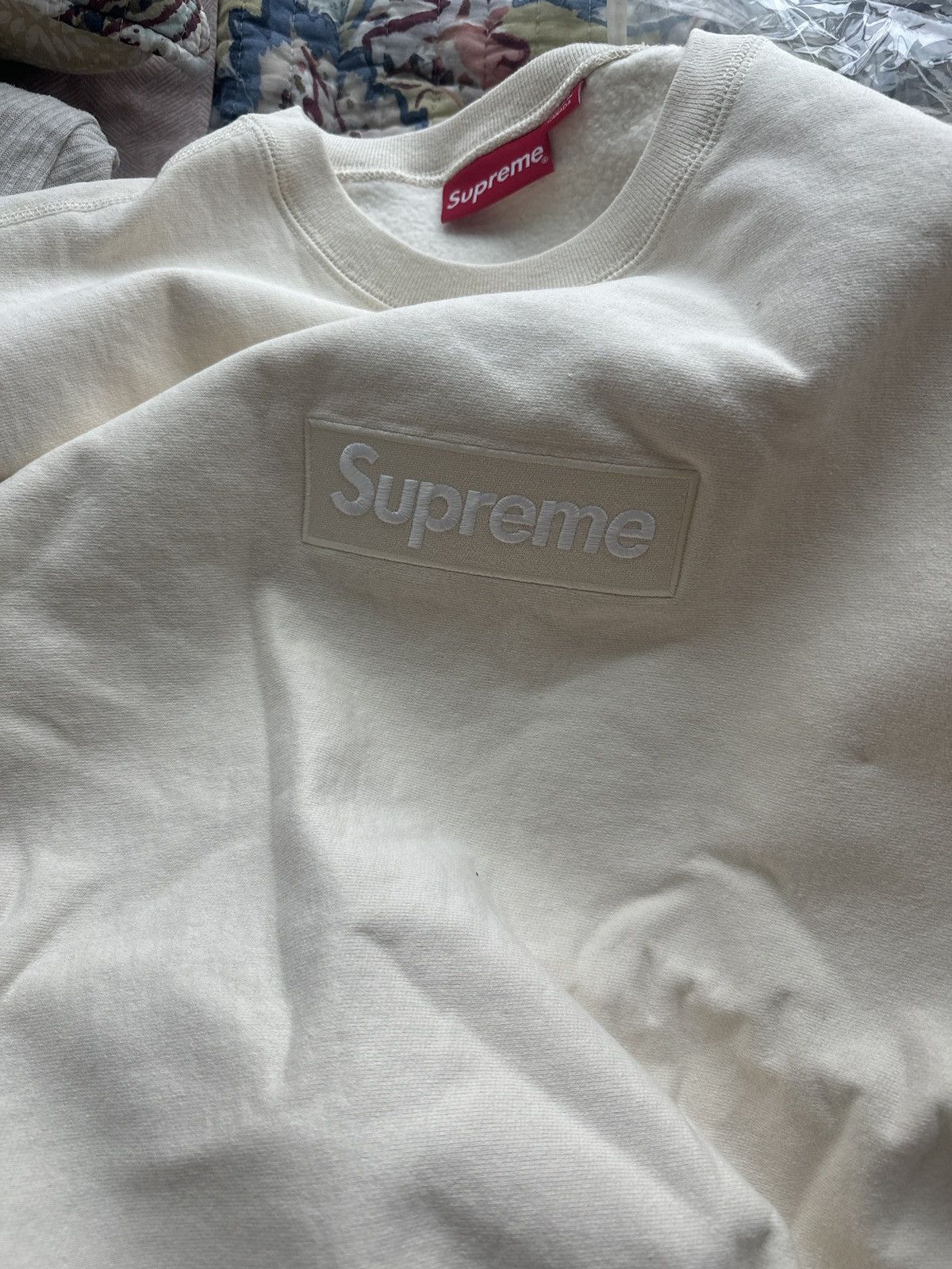 Supreme cream box logo supreme Size US XL / EU 56 / 4 - 1 Thumbnail