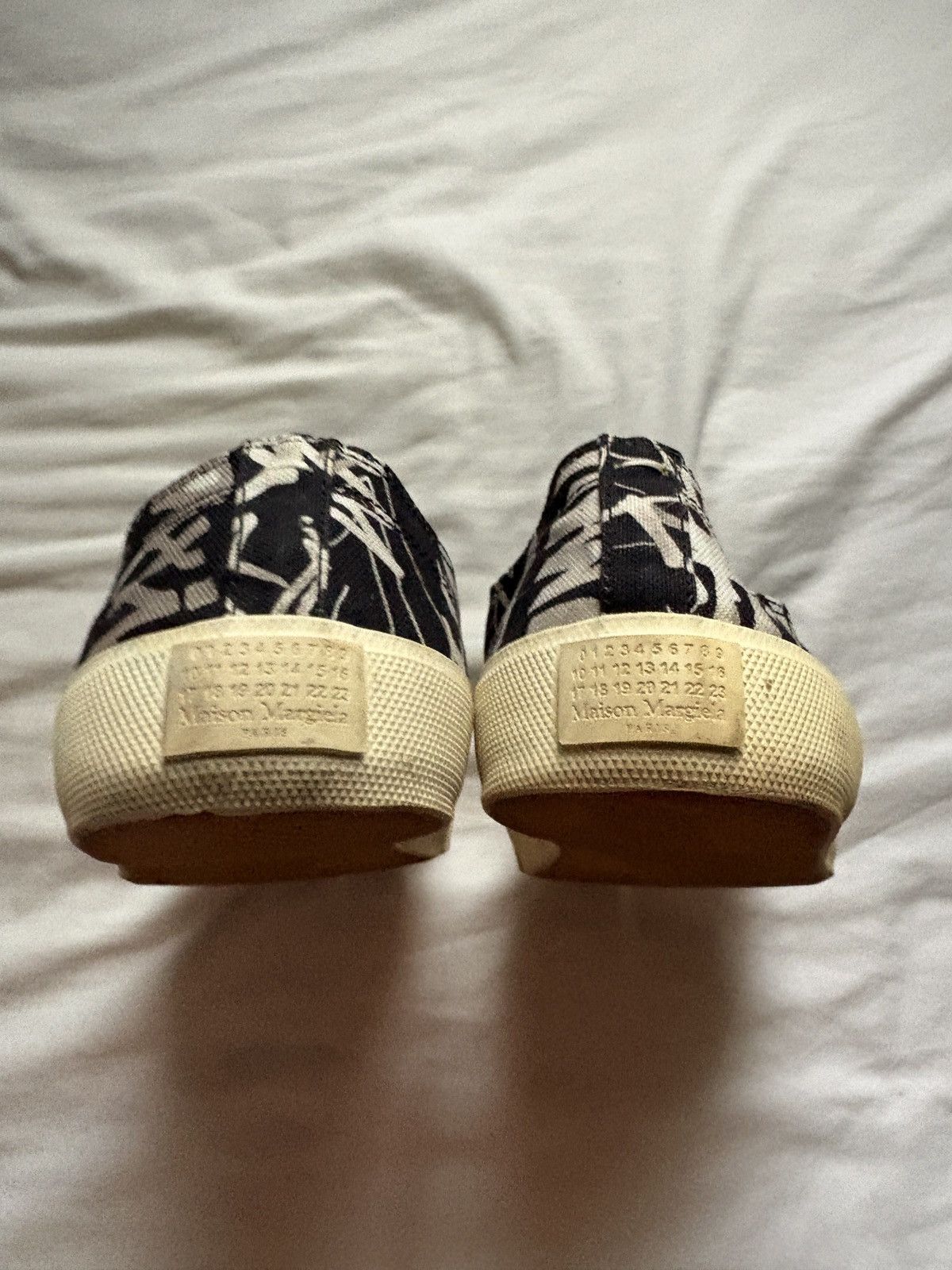 Maison Margiela Maison Margiella ‘graffiti’ canvas shoe Size US 8.5 / EU 41-42 - 3 Thumbnail