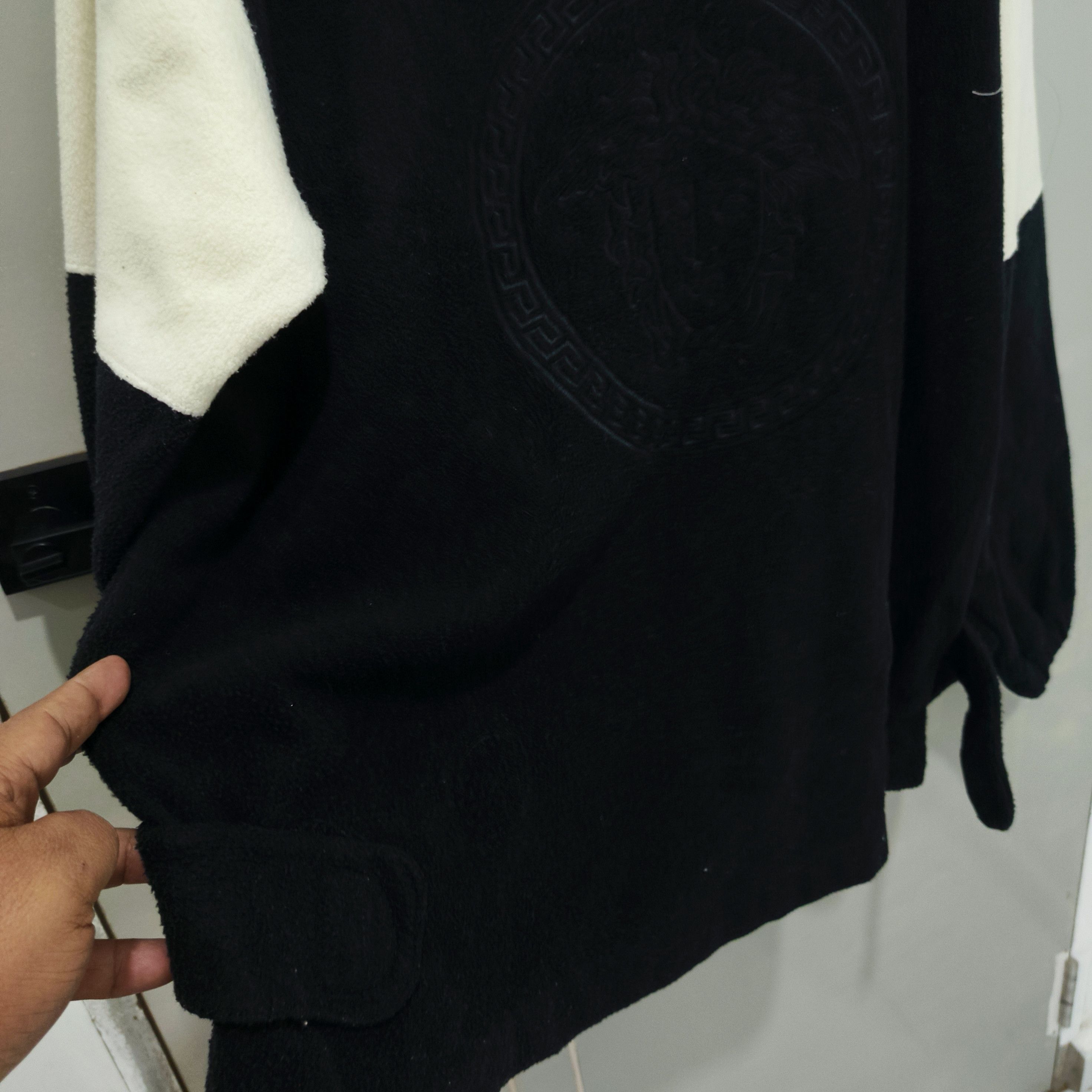 Versace Jeans Couture Versace Jeans Couture Fleece Hoodie Made in Italy Oversized Size US L / EU 52-54 / 3 - 6 Thumbnail
