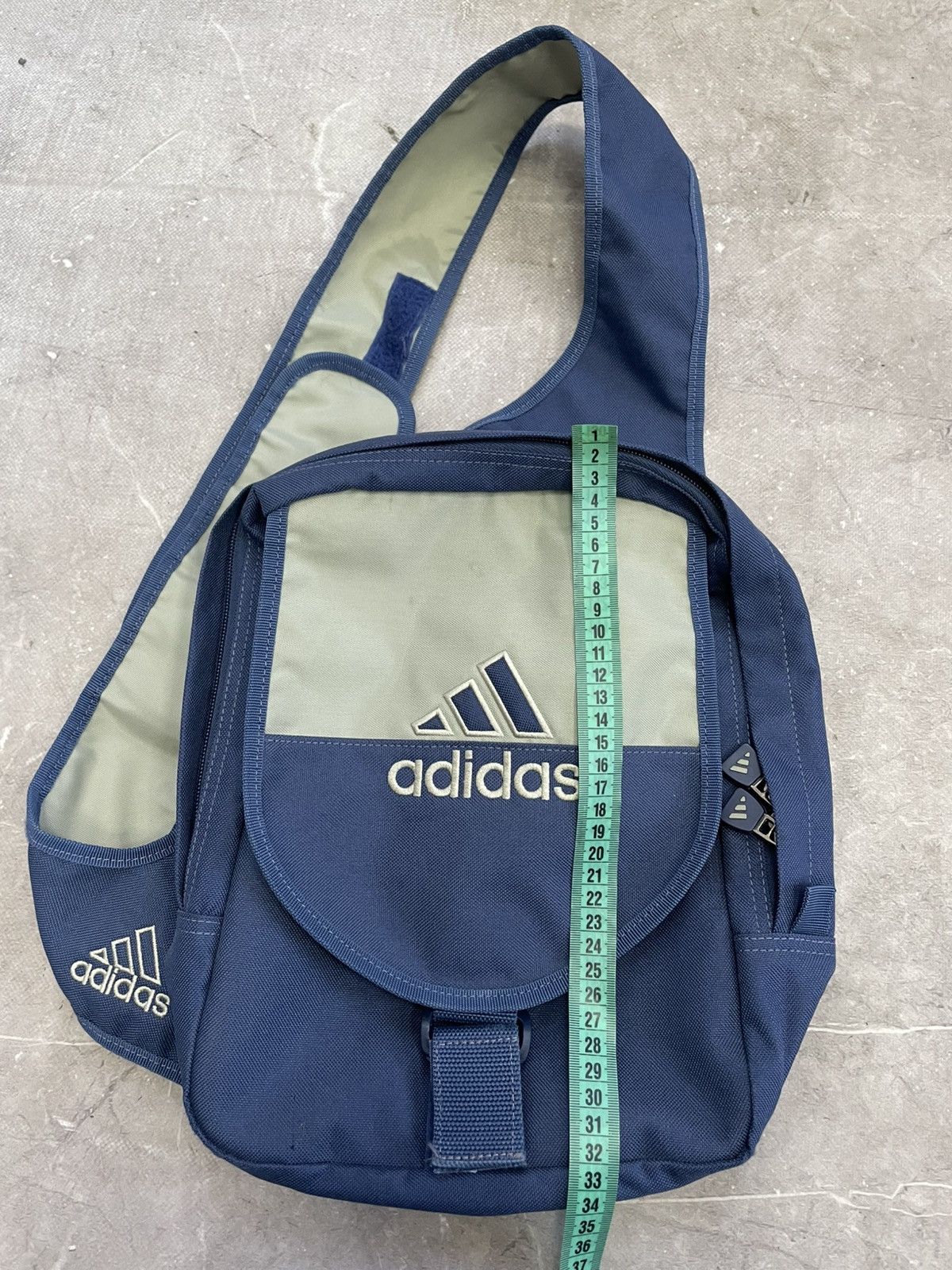 Adidas Adidas y2k sling bag oakley style retro vibe Size ONE SIZE - 15 Thumbnail