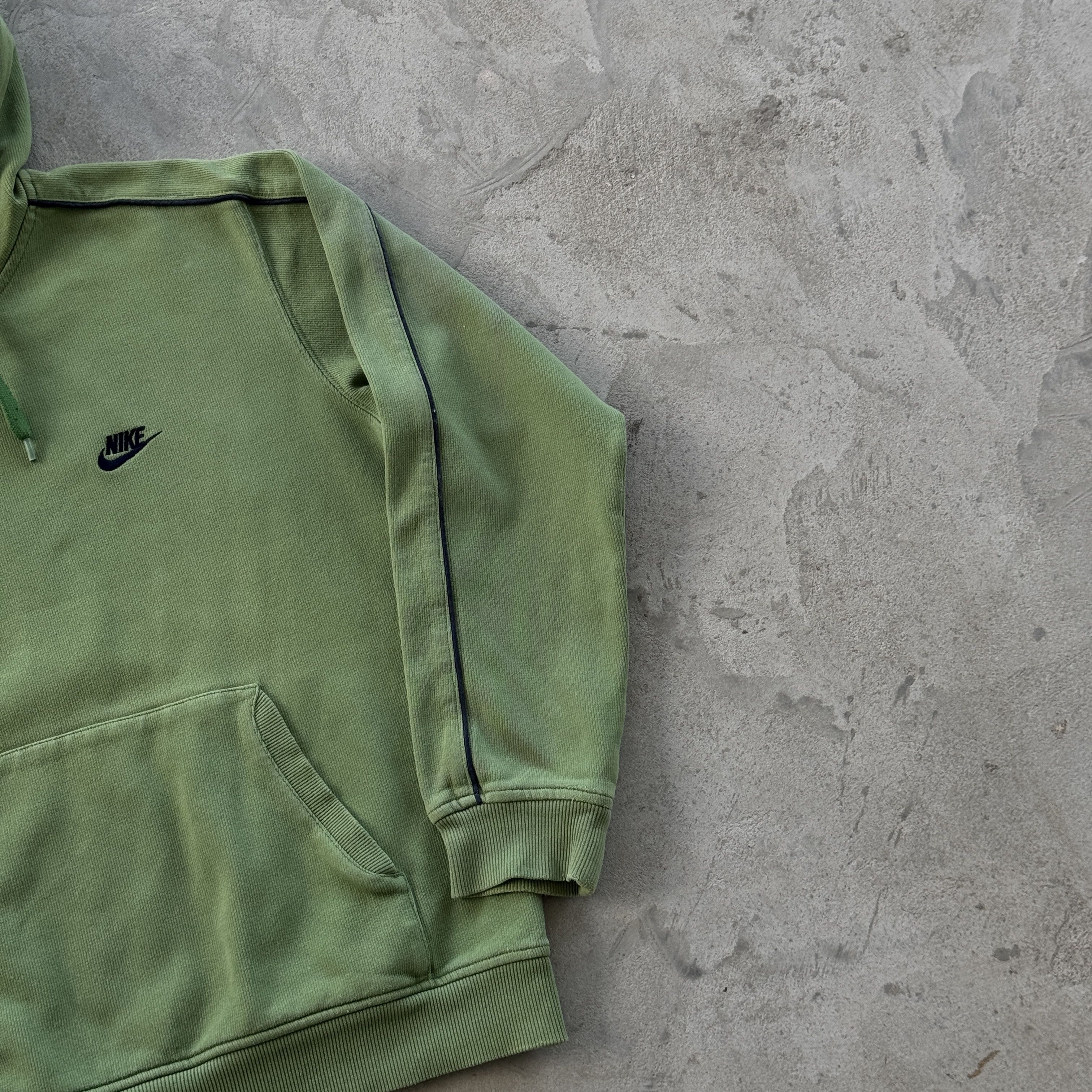 Nike Nike Vintage Green Center Swoosh Hoodie L Size US L / EU 52-54 / 3 - 2 Thumbnail