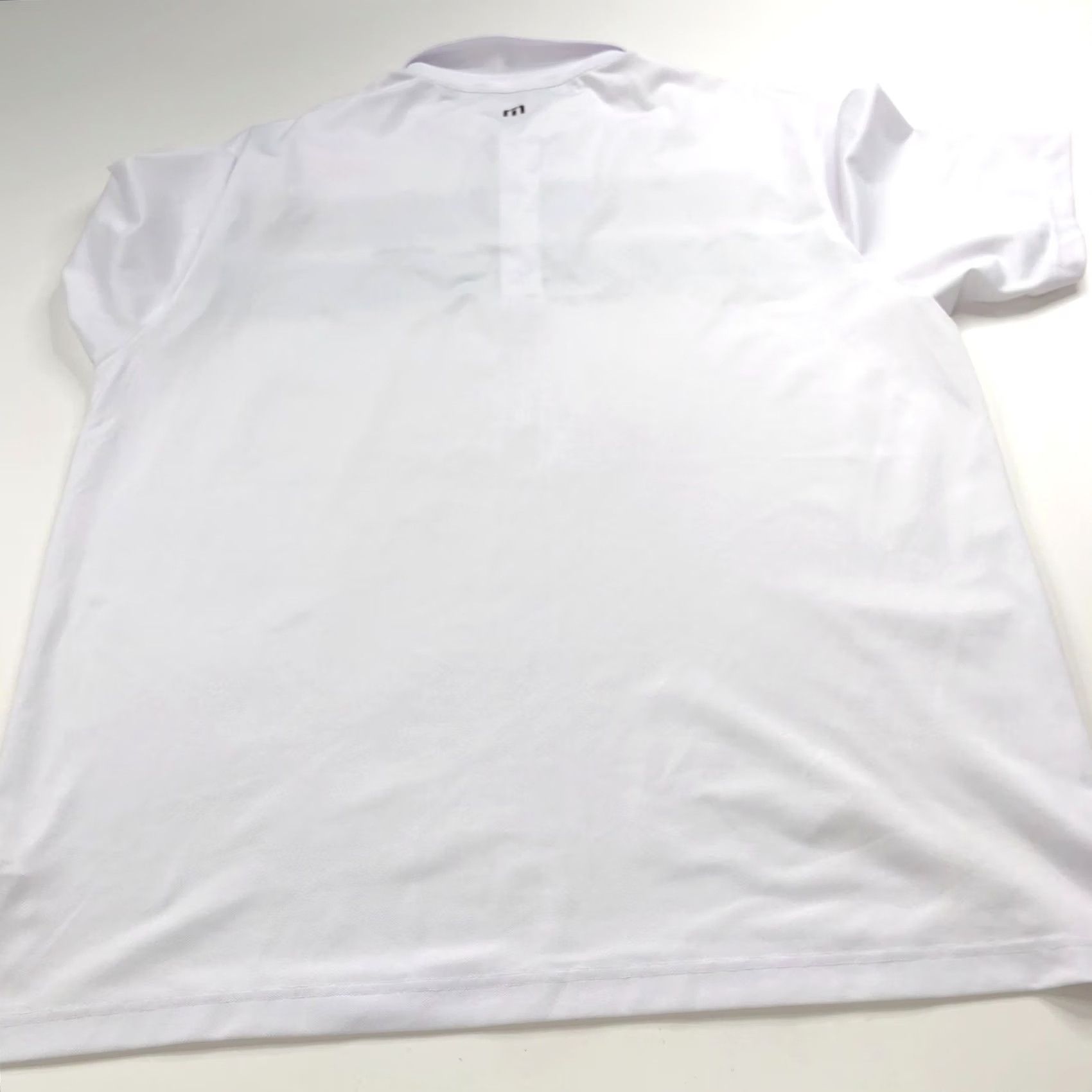 TravisMathew Travis Mathew Shirt Polo XXL White Striped Golf SS Polyester Button LOGO Size US XXL / EU 58 / 5 - 7 Thumbnail
