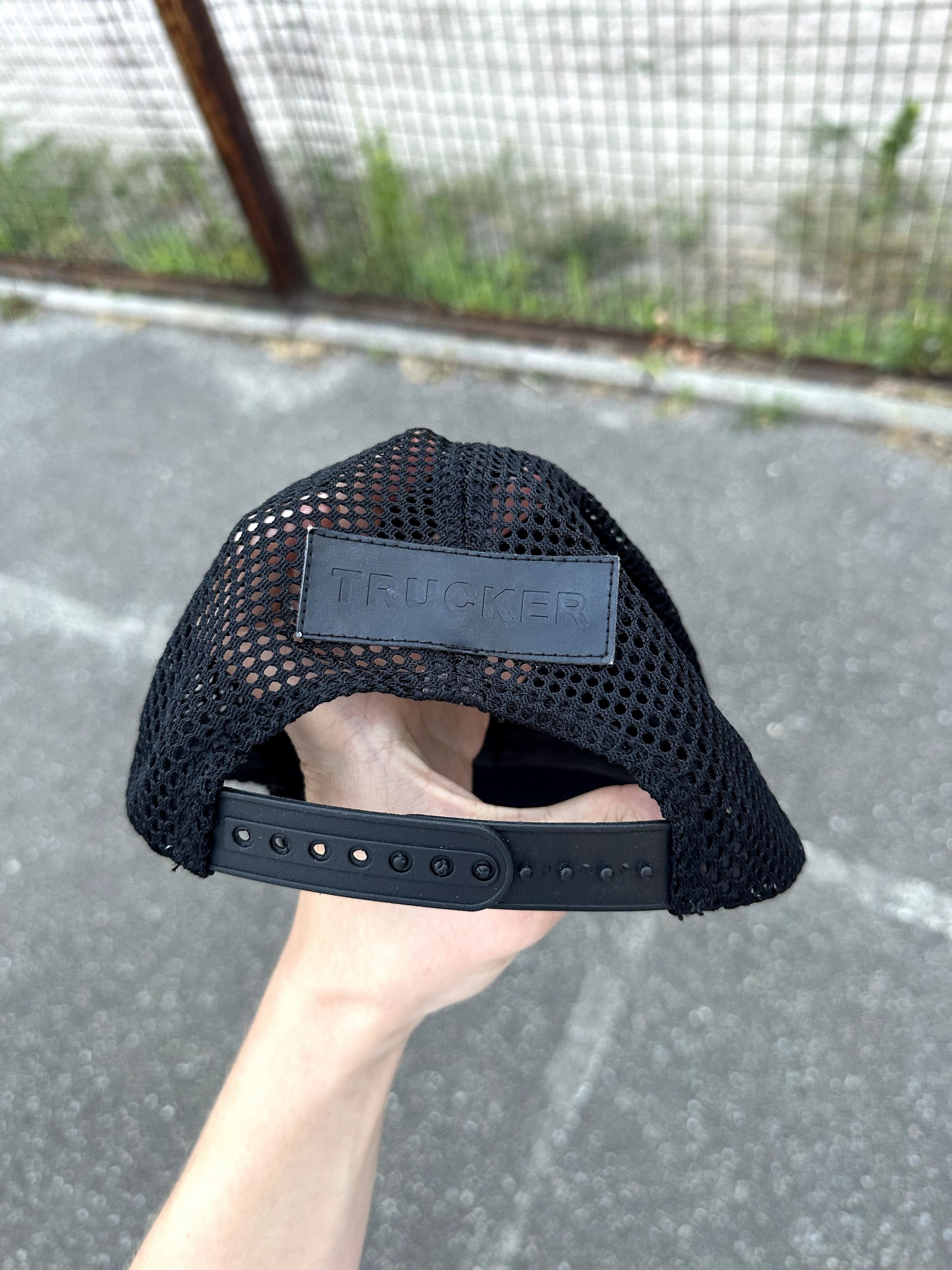 Formula 1 × Mercedes-Benz Mercedes-Benz Trucker Hat One Size Streetwear Racing Y2K Size ONE SIZE - 5 Thumbnail