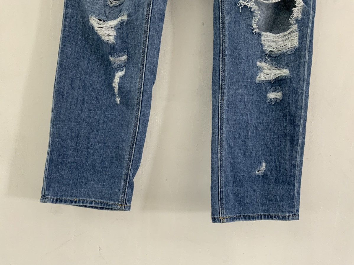 American Eagle Outfitters American Eagle Distressed Jean Size US 35 - 5 Thumbnail