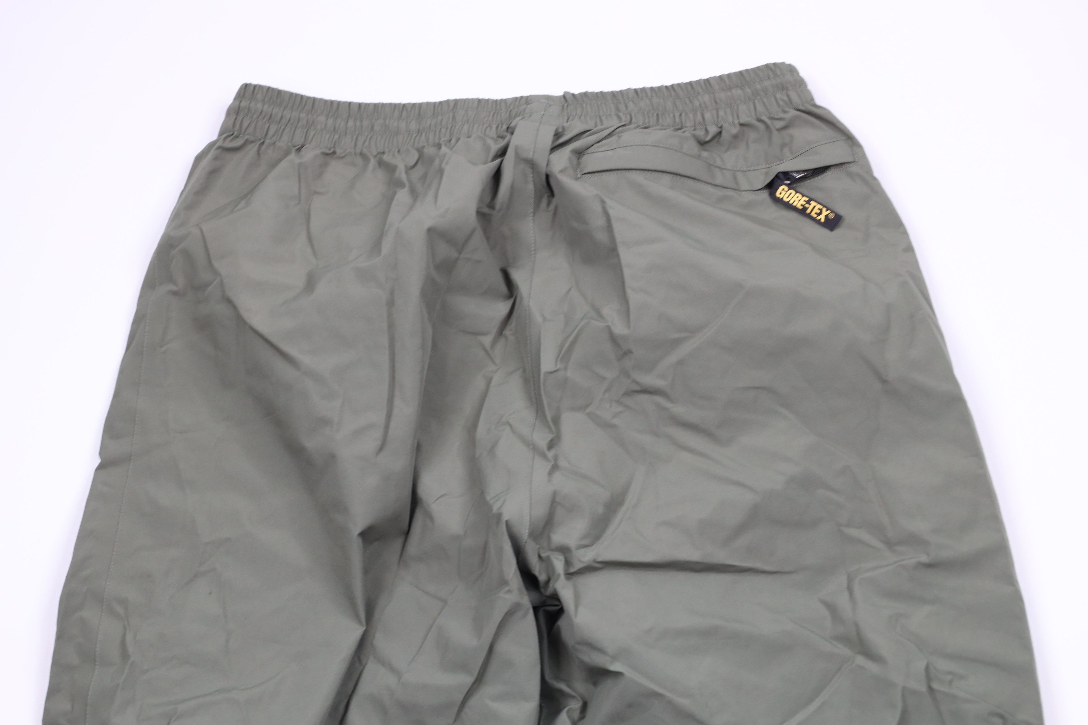 Cabelas × Vintage Vintage Cabelas Waterproof Outdoor Trail Rain Pants Green Size US 34 / EU 50 - 12 Thumbnail