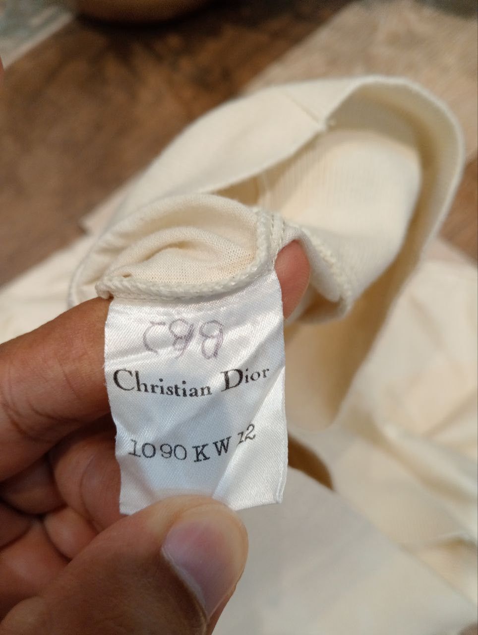 Christian Dior Monsieur CHRISTIAN DIOR CROPPED TOPS - SIZE M CREAM Size M / US 6-8 / IT 42-44 - 7 Thumbnail