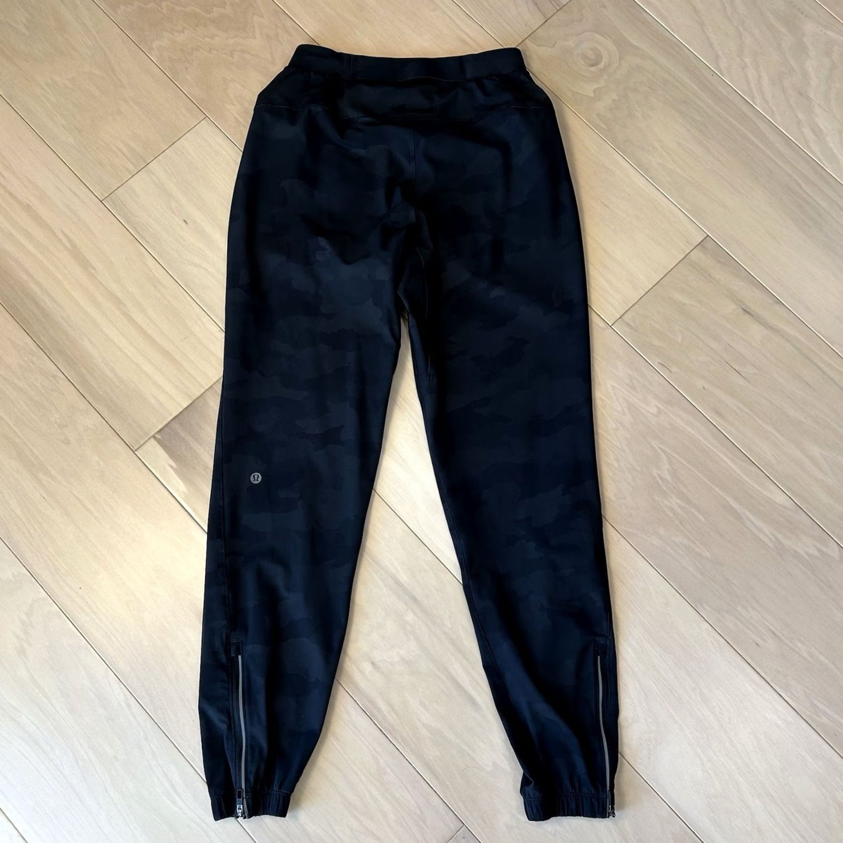 Lululemon Lululemon Surge Jogger Pants Men’s XS Black Camo Size US 27 - 2 Thumbnail