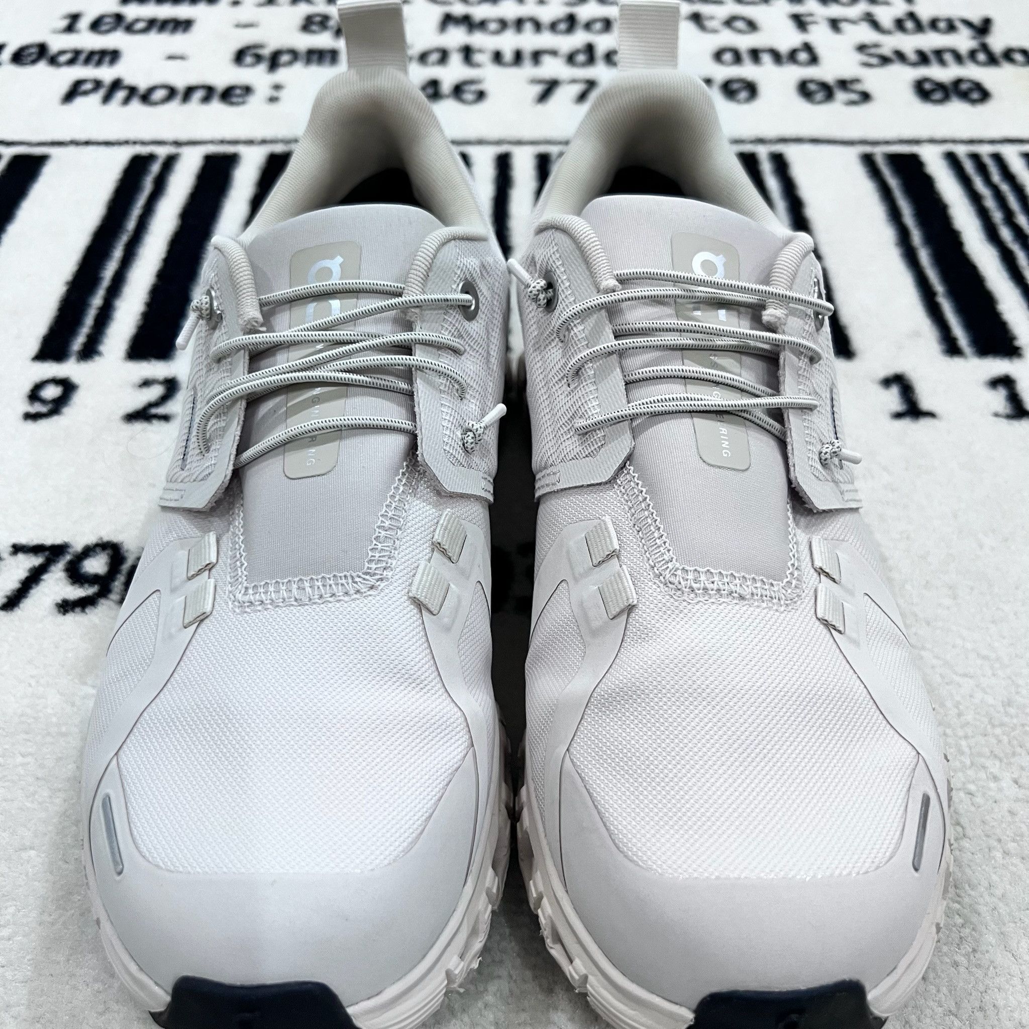On On Cloud 6 Waterproof Women Running Shoes Pearl / White Size US 6 / IT 36 - 2 Thumbnail