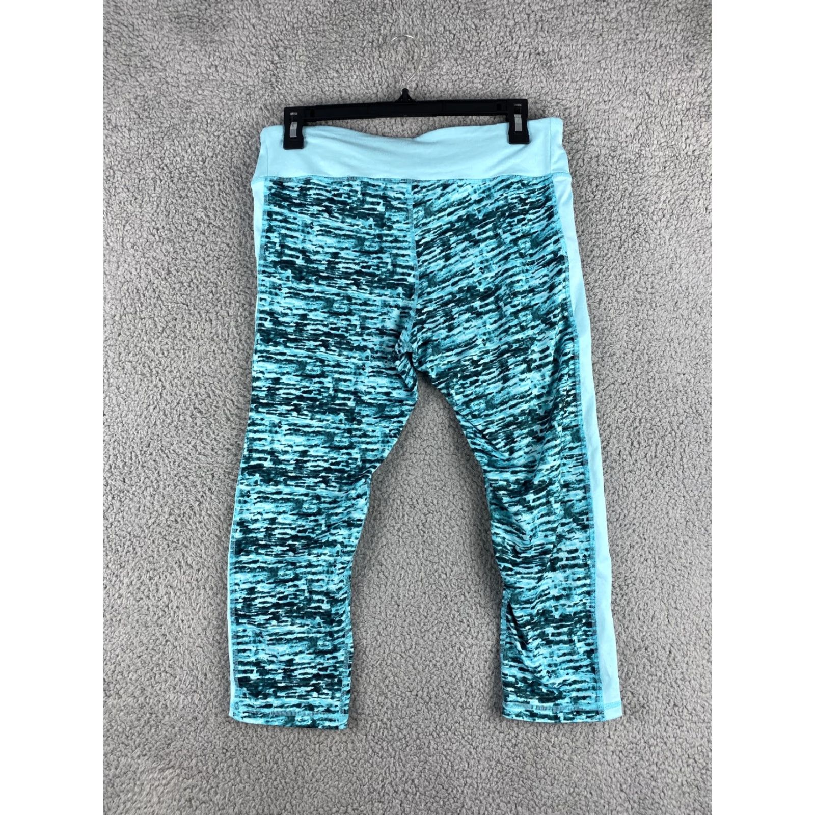 Champion Champion Leggings Women Cropped Turquoise Large 37-33 Activewear Elastic Waist Pockets Athletic Pants Women's Free Form Peculiar? Size 36" / US 14 / IT 50 - 7 Thumbnail