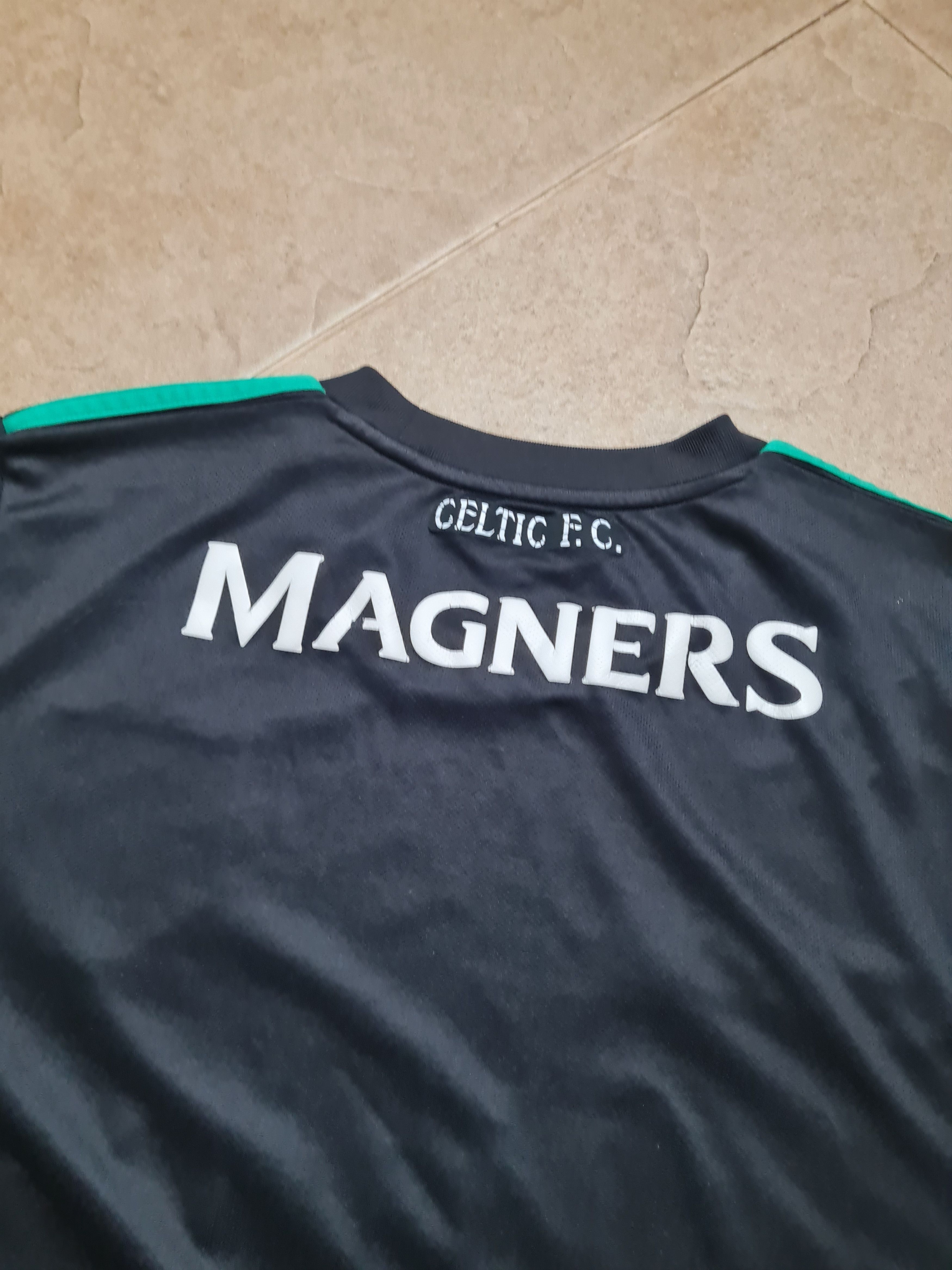 Adidas CELTIC 2022/2023 AWAY FOOTBALL SHIRT ADIDAS ADULT HA8326 Size US M / EU 48-50 / 2 - 18 Thumbnail
