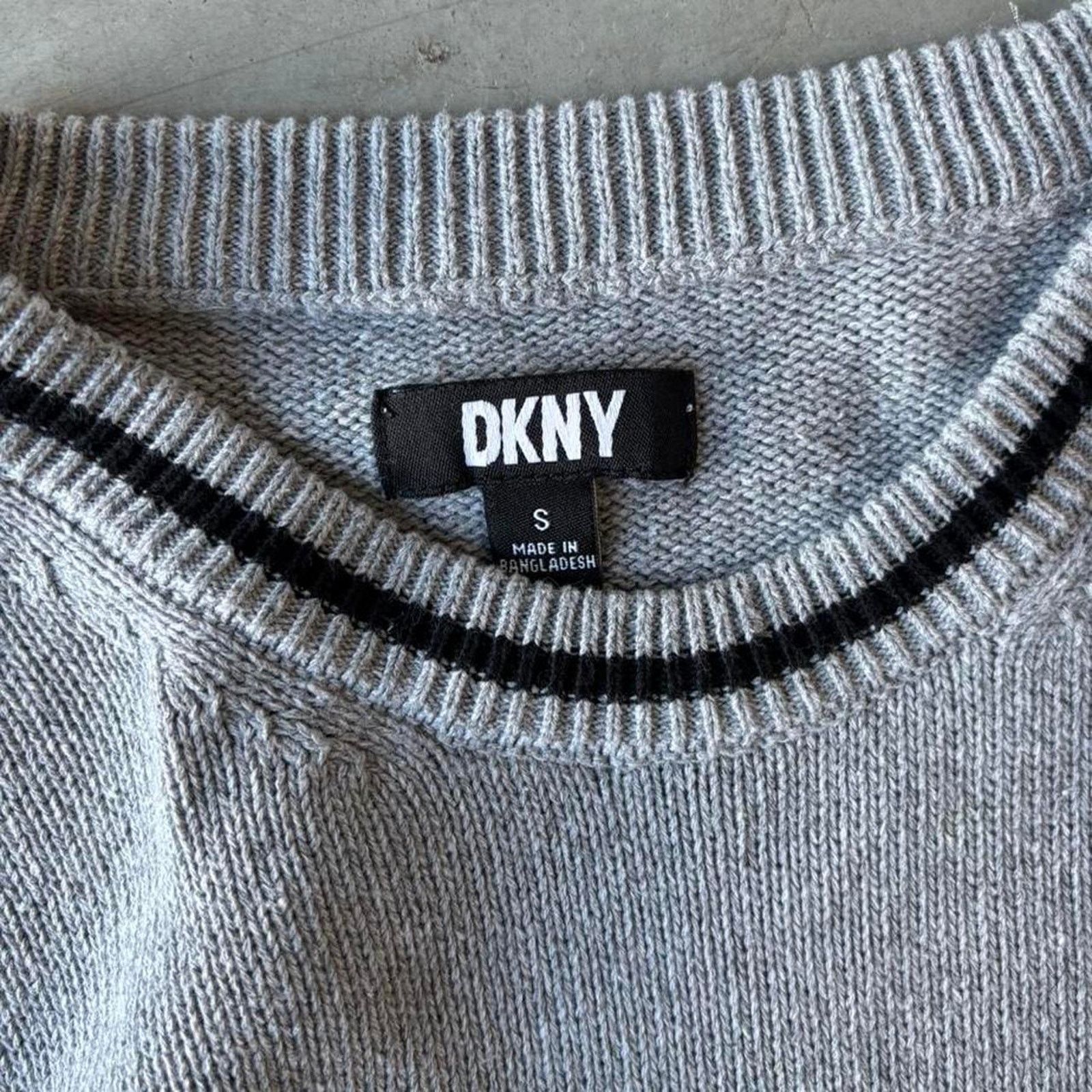 DKNY Y2k dkny striped sweater Size US S / EU 44-46 / 1 - 3 Thumbnail