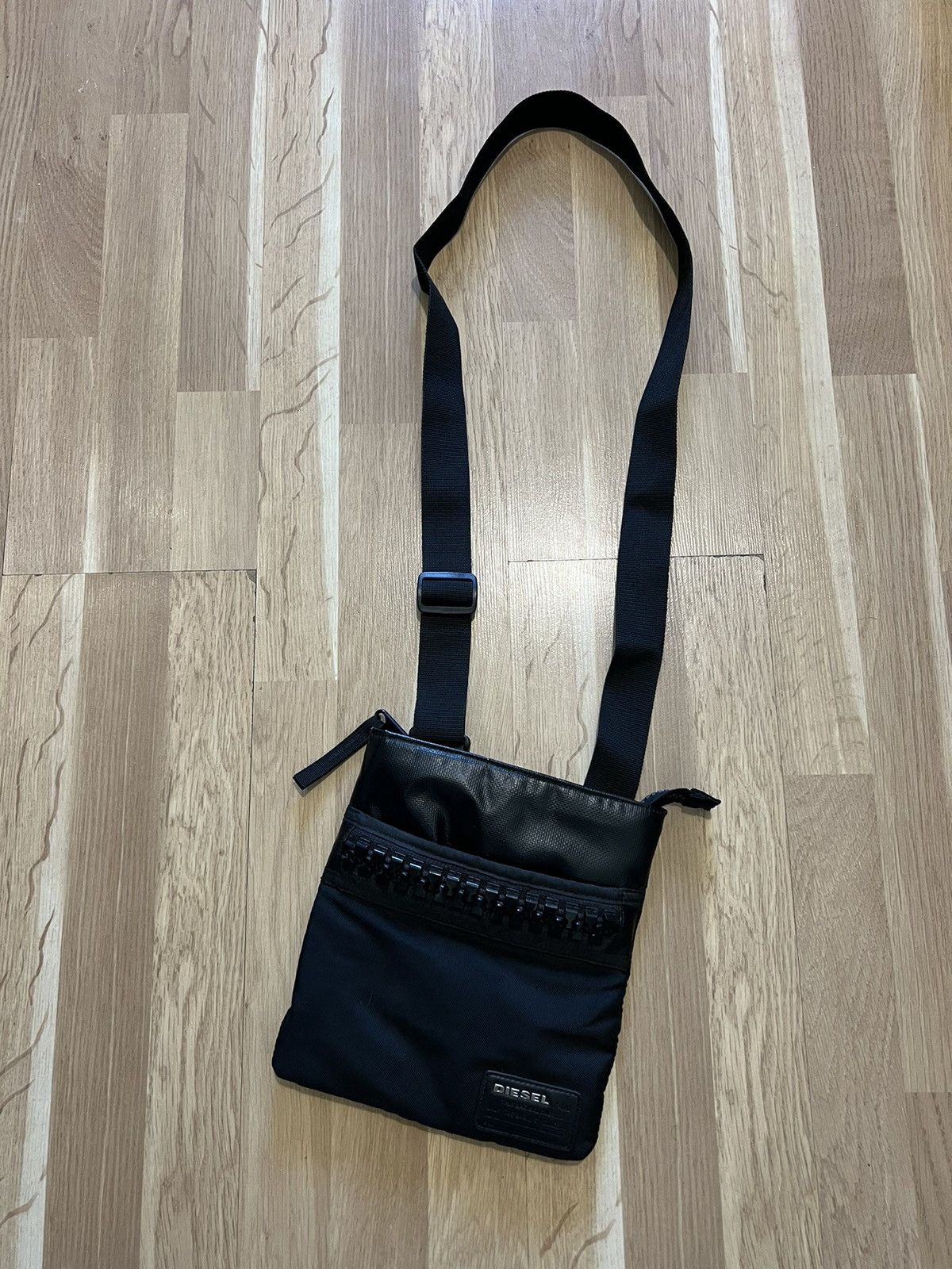 Diesel × Vintage Diesel vintage sling bag messenger black Size ONE SIZE - 1 Thumbnail