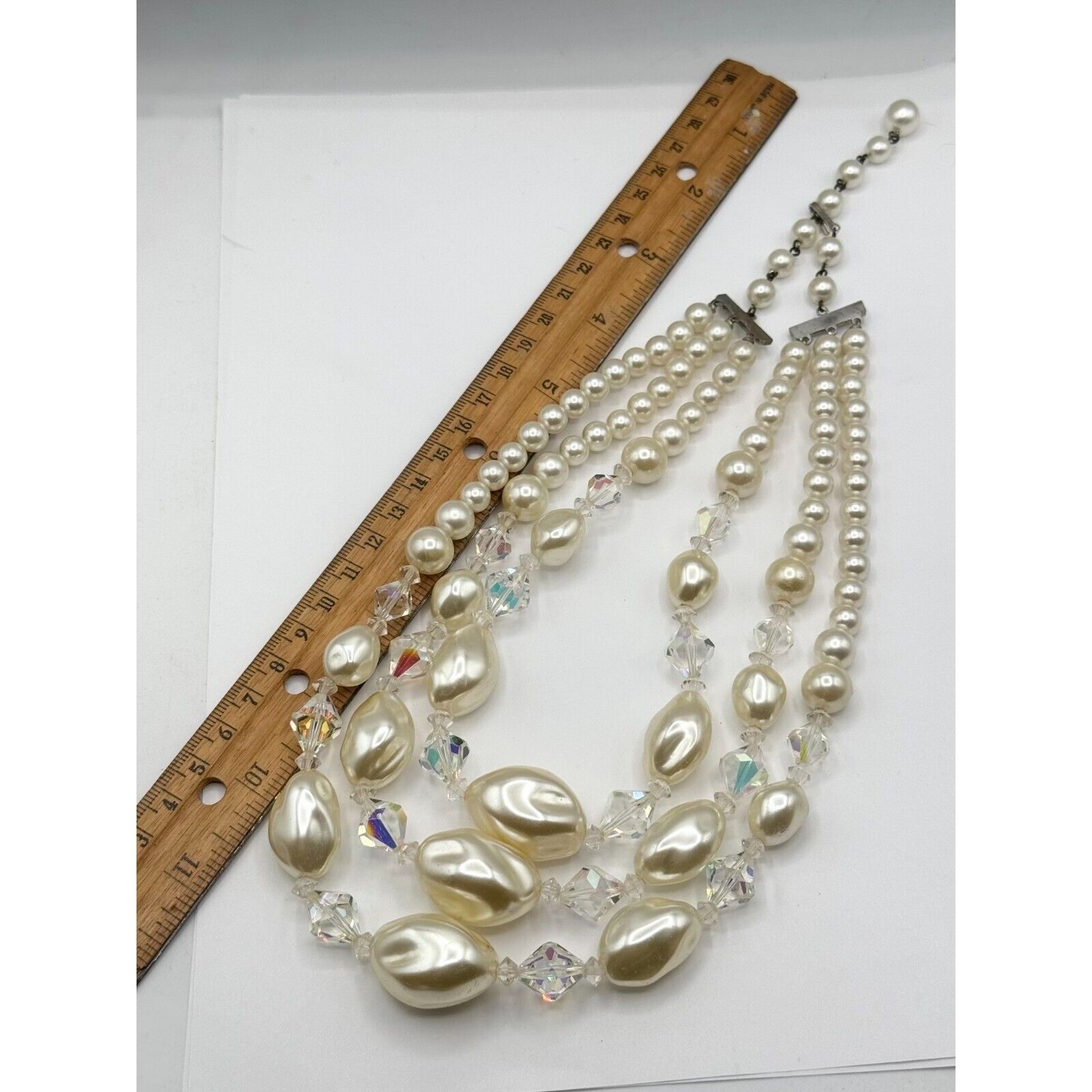 Vintage Vintage three strand crystal pearl beaded necklace Size ONE SIZE - 5 Thumbnail