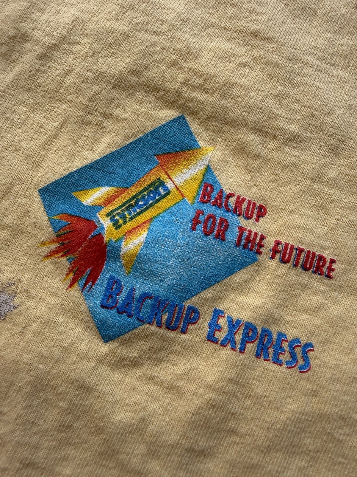 Vintage Vintage Y2K Syncsoft Technology Backup Express Graphic Tee Size US XL / EU 56 / 4 - 5 Thumbnail