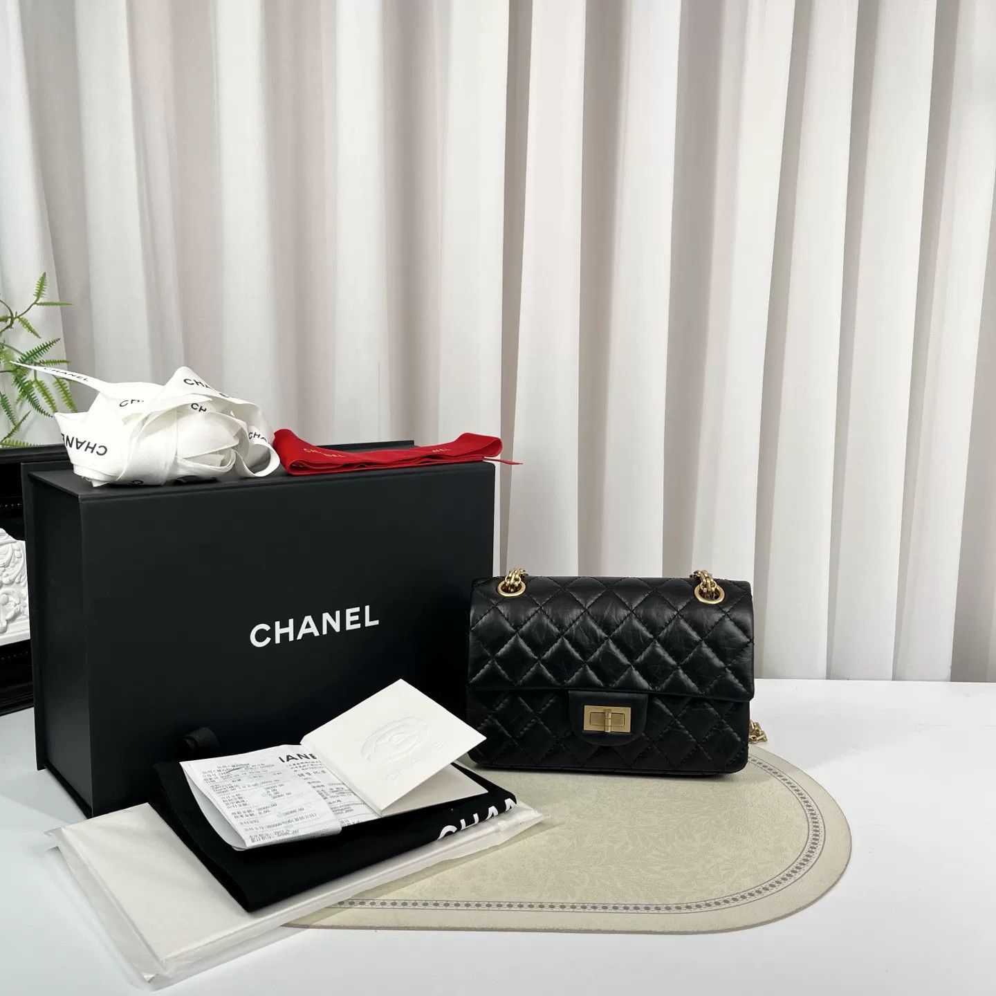 Chanel Pre-loved Bag Very good condition Size ONE SIZE - 1 Thumbnail