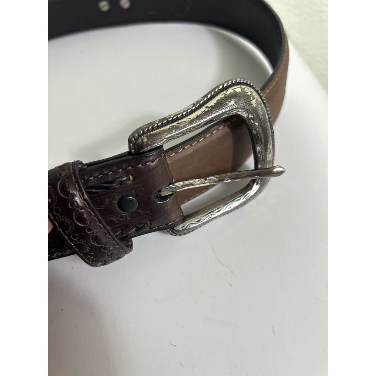 Vintage Unbranded Western Belt Men Leather Brown Size 42 Embossed Braided Style Belt, 42, Mens, Brown Leather Western Belt Size 42 - 5 Thumbnail