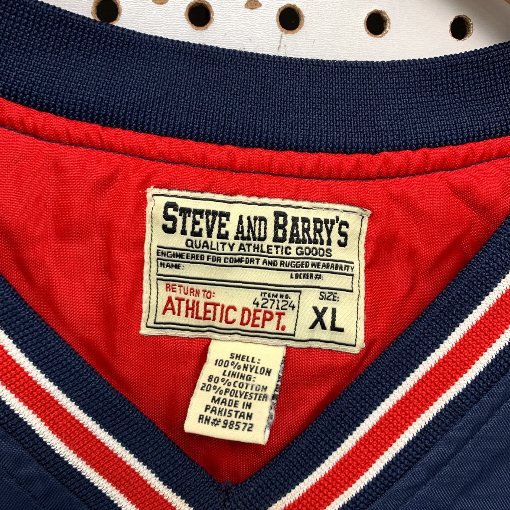 Vintage VINTAGE Steve & Barry’s USA Olympics Windbreaker Jacket Mens XL Blue Embroidered Size US XL / EU 56 / 4 - 3 Thumbnail