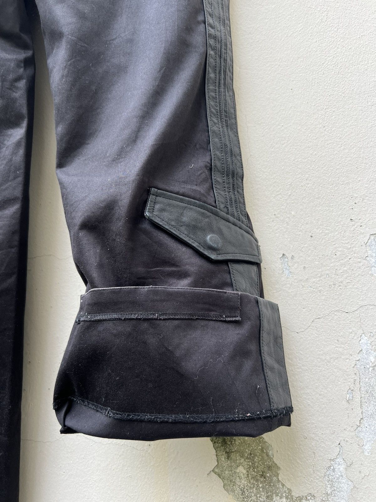 Vintage Vintage KENJI ITO Japan Leather Stripe Cargo Trouser Pant Size US 31 - 22 Thumbnail