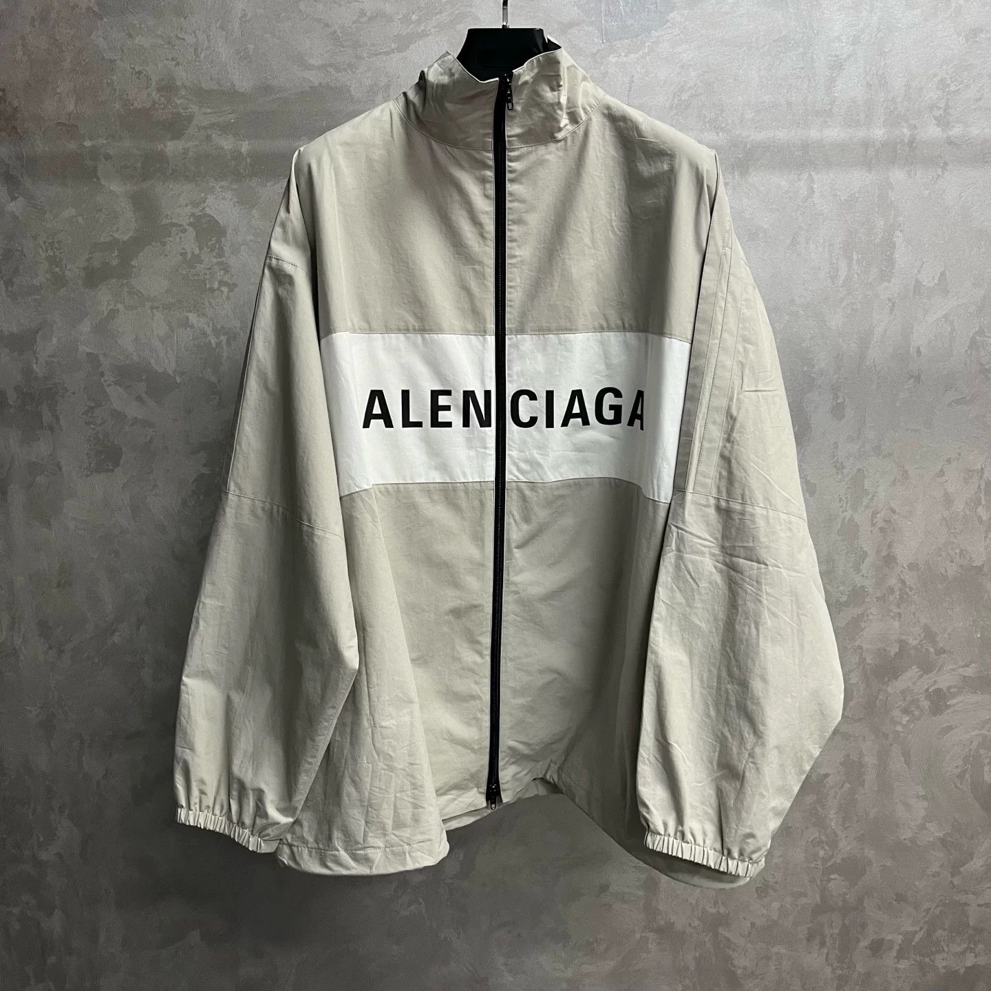 Balenciaga Balenciaga Printed Beige Hoodie S Men Size US S / EU 44-46 / 1 - 1 Thumbnail