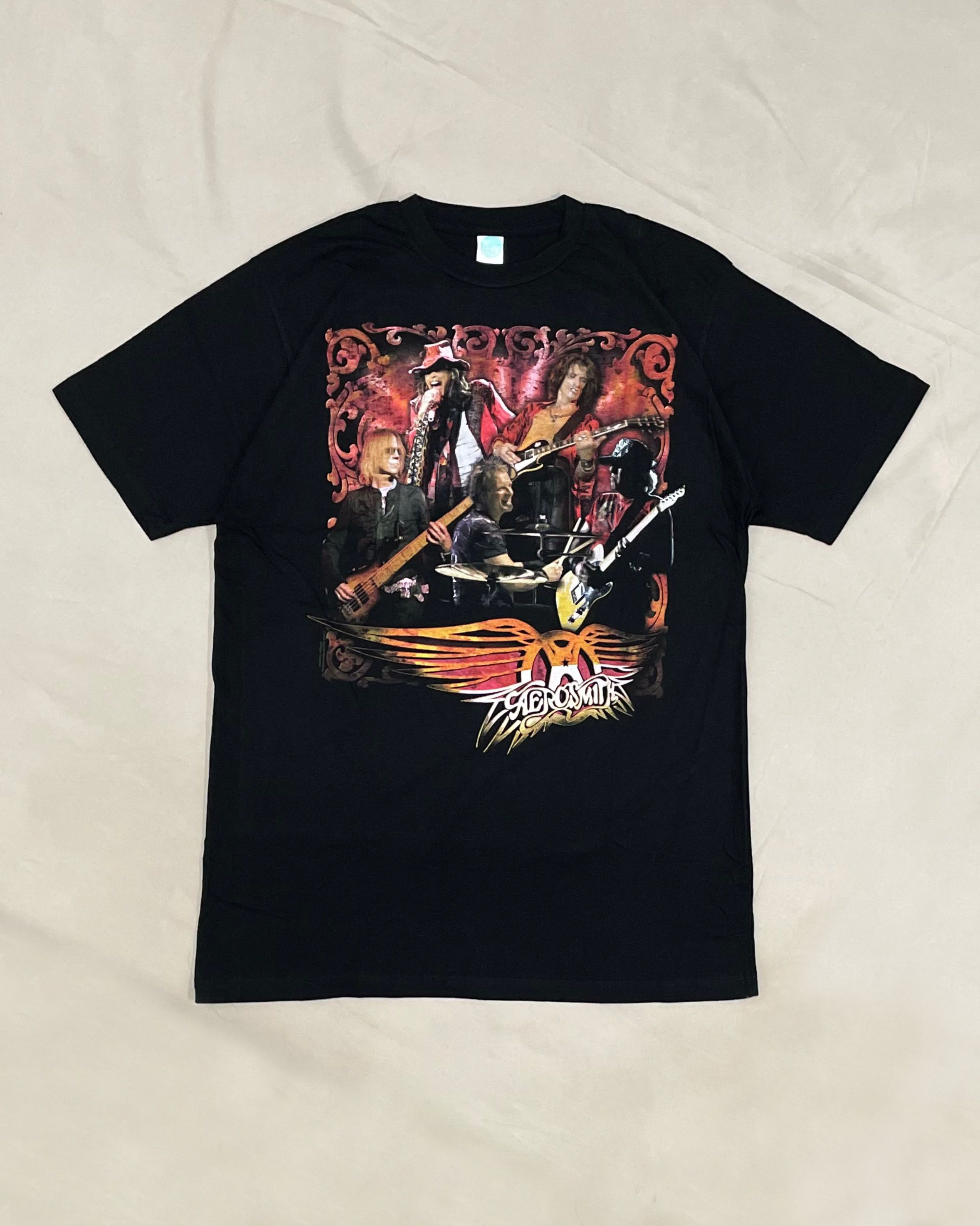 Band Tees Aerosmith (Live Image) Tshirt Copyright 2009 Size US L / EU 52-54 / 3 - 1 Thumbnail
