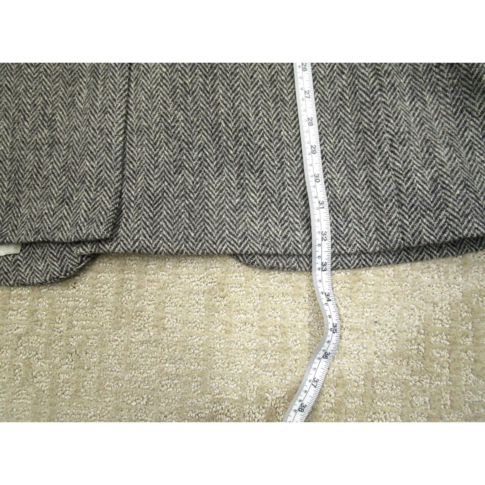 Harris Tweed VINTAGE Harris Tweed Blazer Men 42 Gray Herringbone Wool Sport Coat Jacket Size 42R - 6 Thumbnail