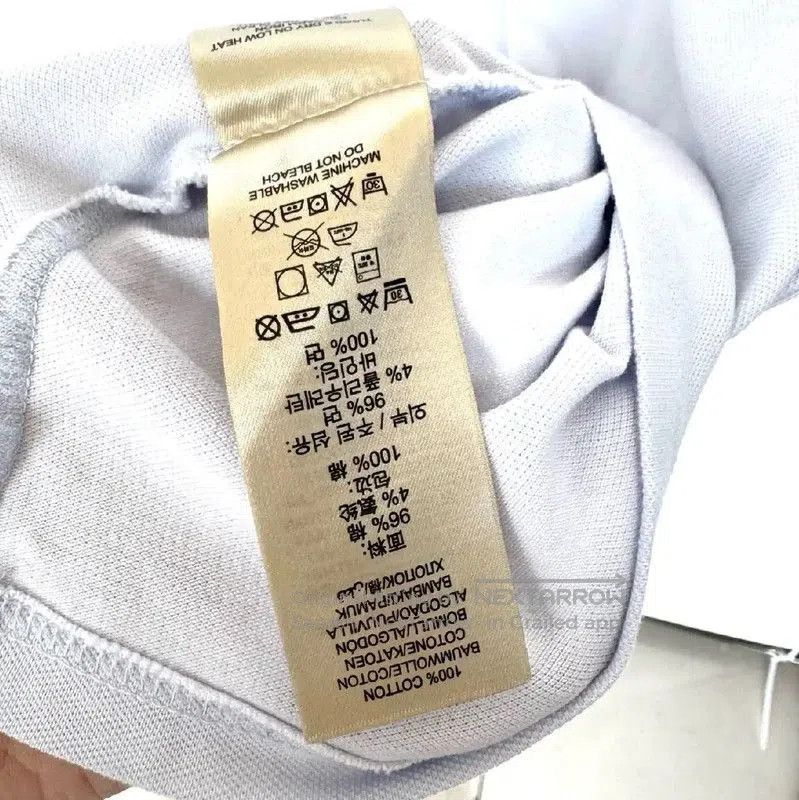Burberry Burberry Light Blue Cotton Women's T-Shirt. Size S / US 4 / IT 40 - 5 Thumbnail