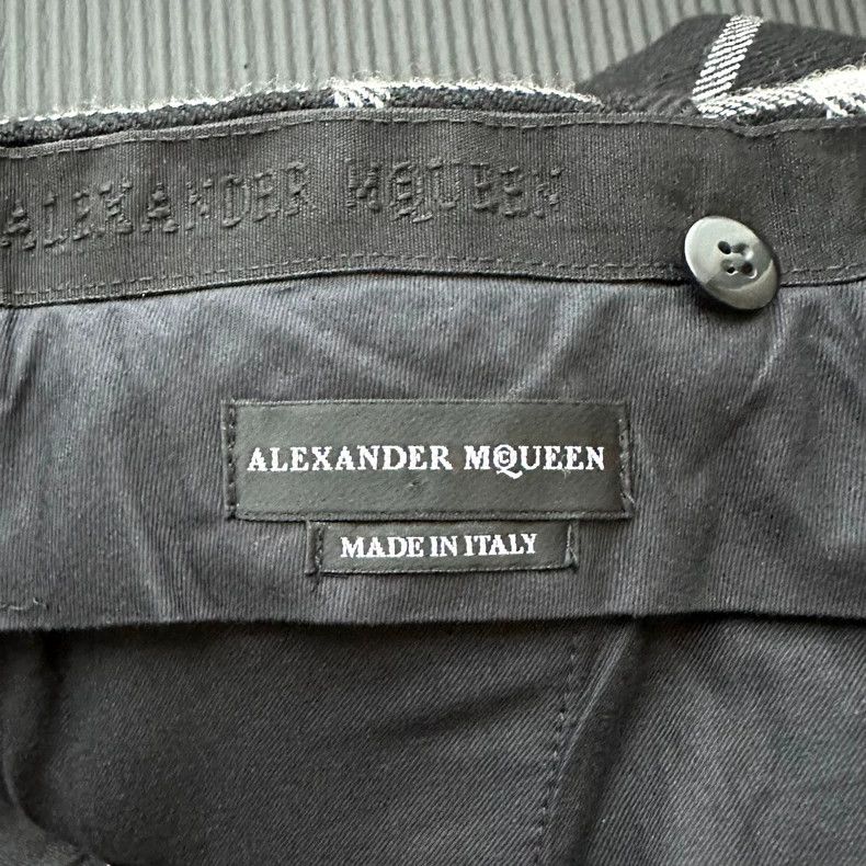 Alexander McQueen Alexander Mcqueen Catwalk style casual trousers Size 46R - 7 Thumbnail