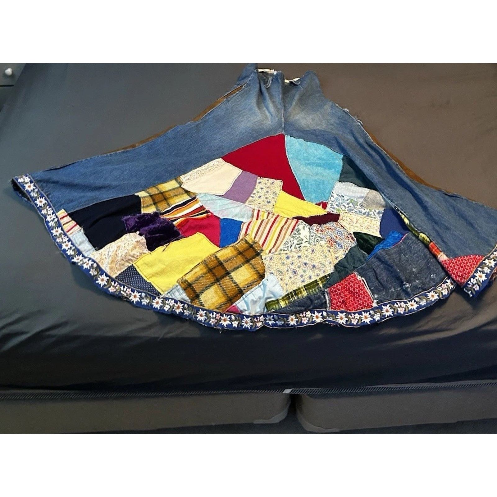 Other Vintage Homemade Denim Leather Velvet Quilted Sewn Skirt Size 26" / US 2 / IT 38 - 4 Thumbnail