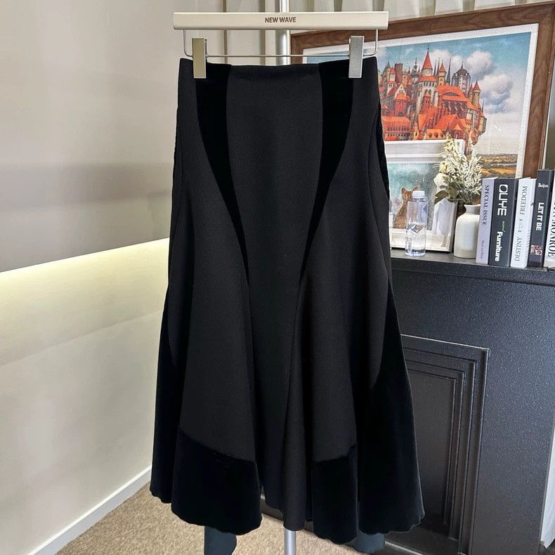 Thom Browne Thom Browne size1 A skirt with a hemmed lace trim Size 25" / US 0 / IT 36 - 1 Thumbnail