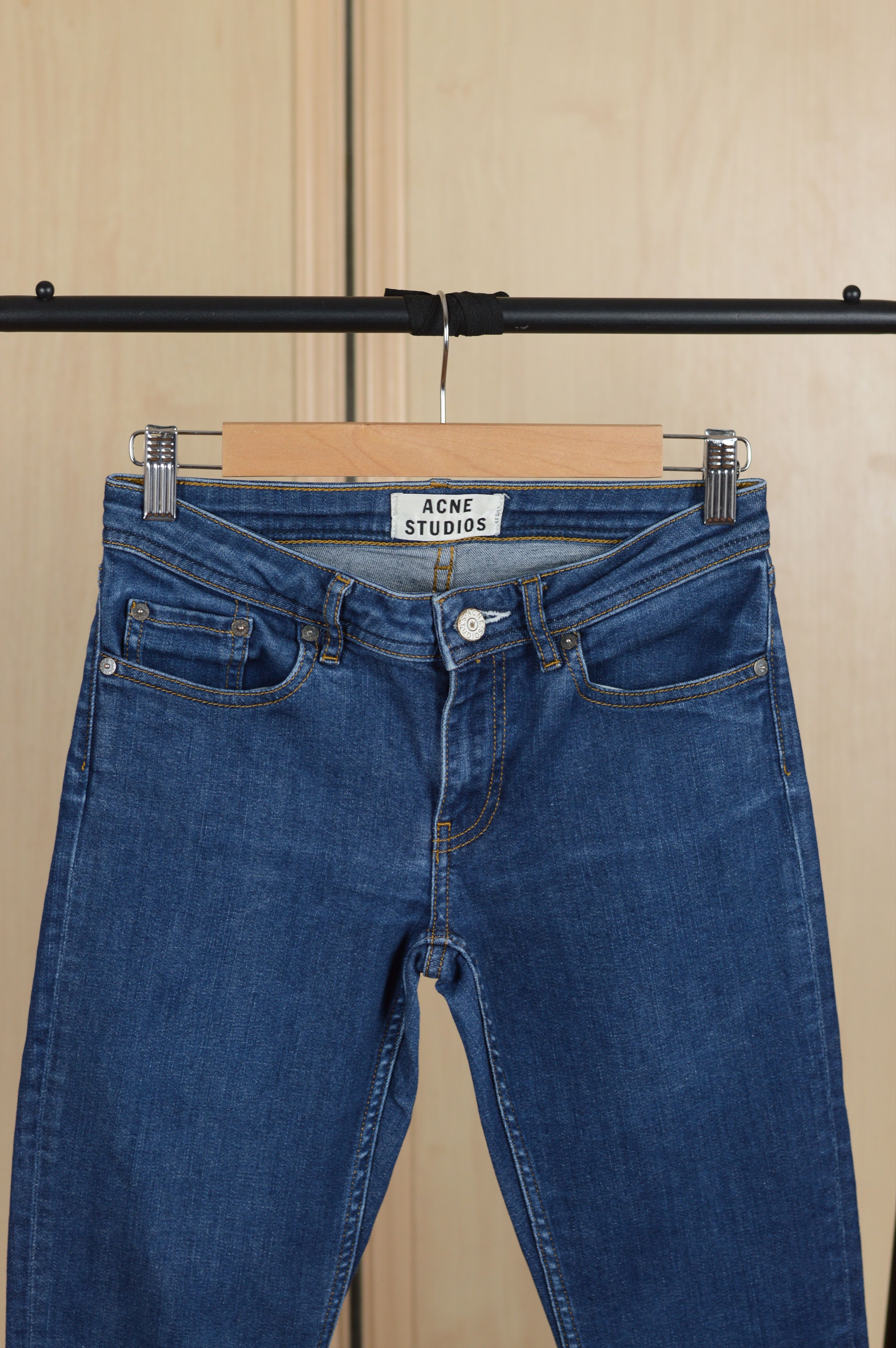 Acne Studios Acne Studios Low Raw Reform Skinny Jeans Size 27" / US 4 / IT 40 - 2 Thumbnail