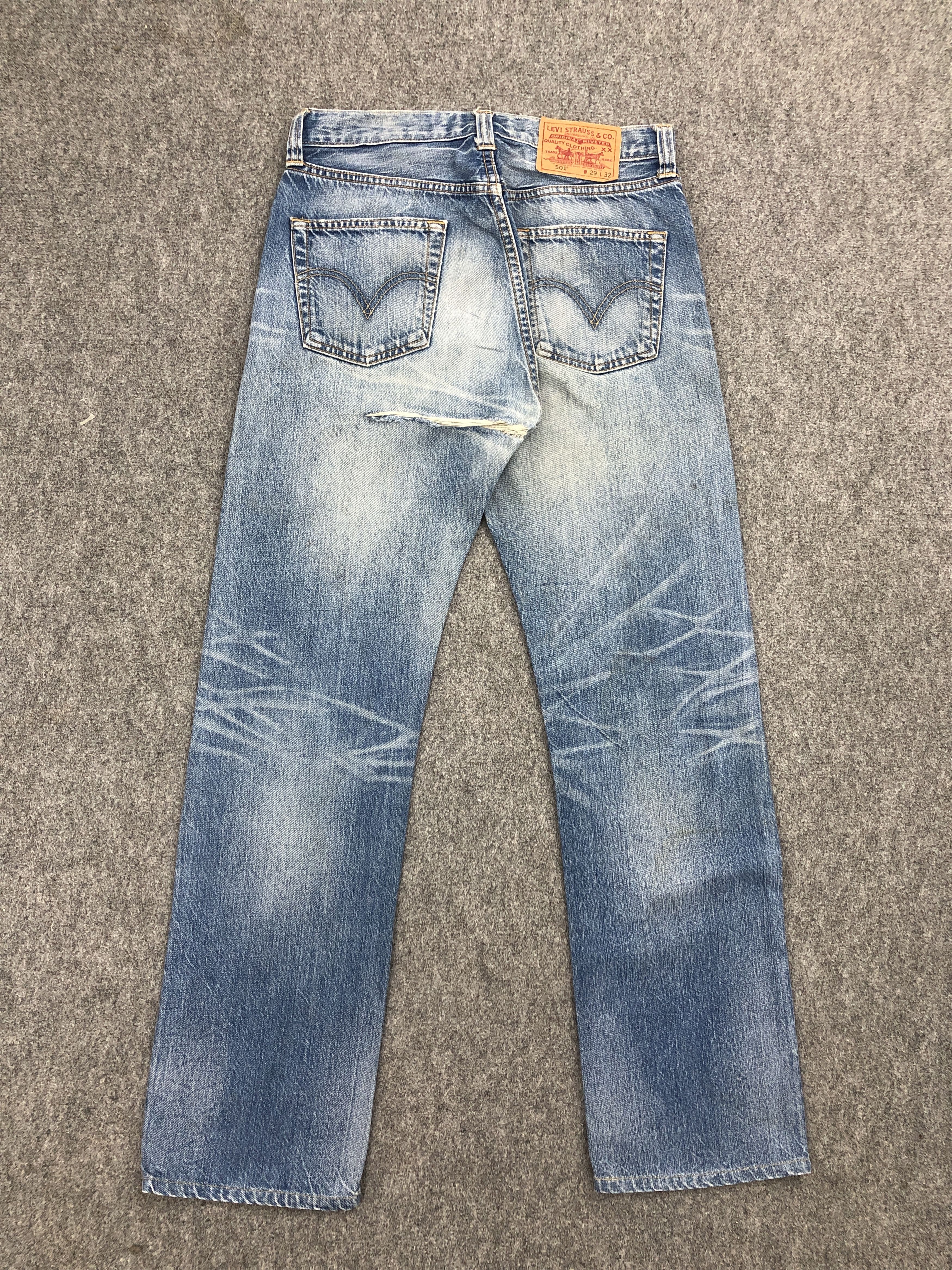 Levi's Stone Washed Vintage Levis 501 Jeans DP2312 Size US 29 - 3 Thumbnail