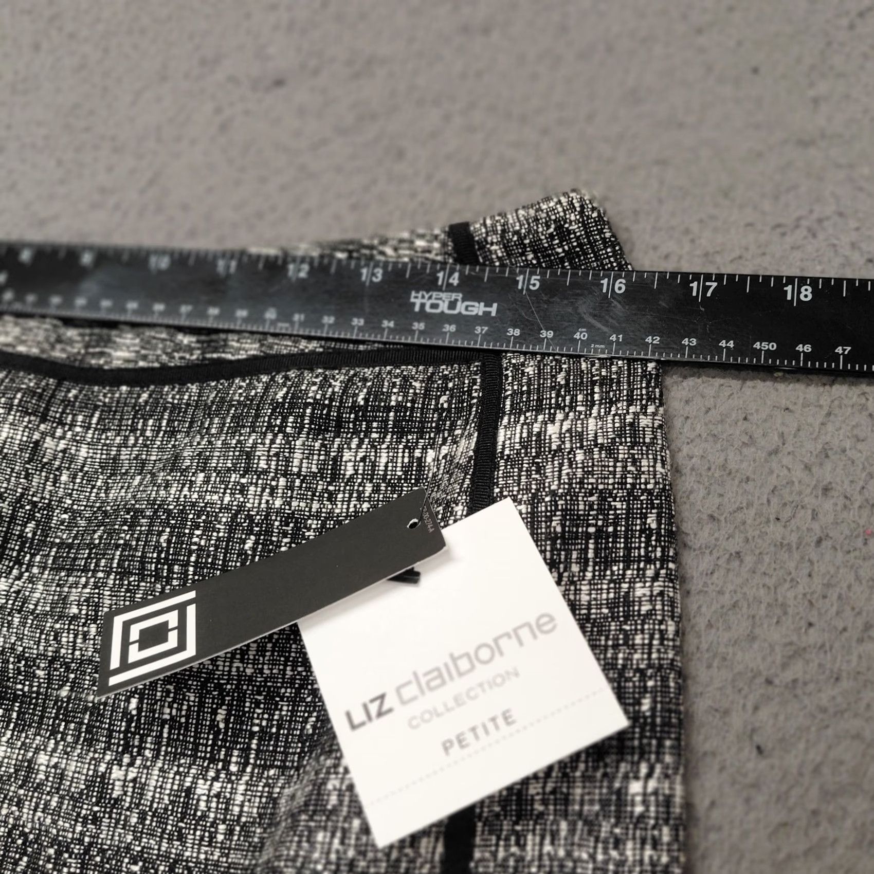 Liz Claiborne Liz Claiborne Skirt Women 10P Petite Short Tweed Lined Ribbon Trim Black/White Pencil Style Vintage No Size 32" / US 10 / IT 46 - 4 Thumbnail