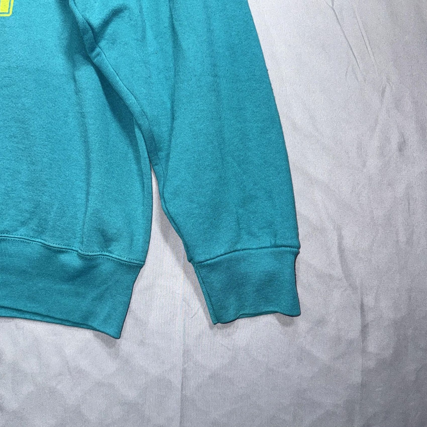 Pro Player VINTAGE Pro-Player Sweatshirt Mens Large Green Las Vegas 2000 Millennium City Graphic Print Pullover Knit fleece Size US L / EU 52-54 / 3 - 6 Thumbnail